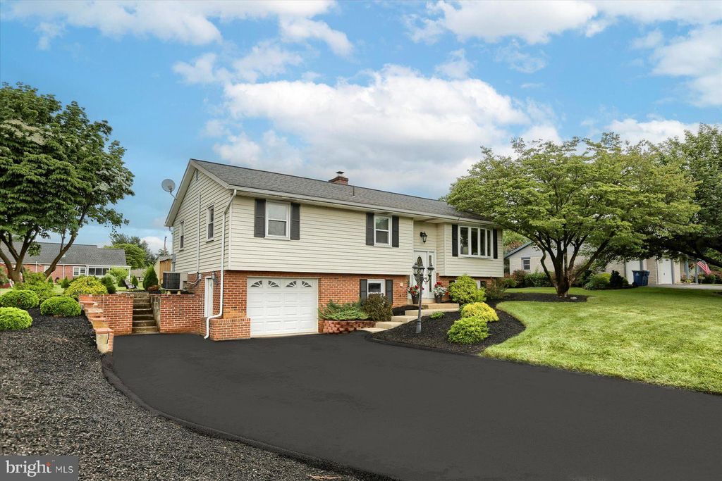 Photo of 1824 Rhoda Avenue, Mount Joy, PA 17552 (MLS # PALA2048296)