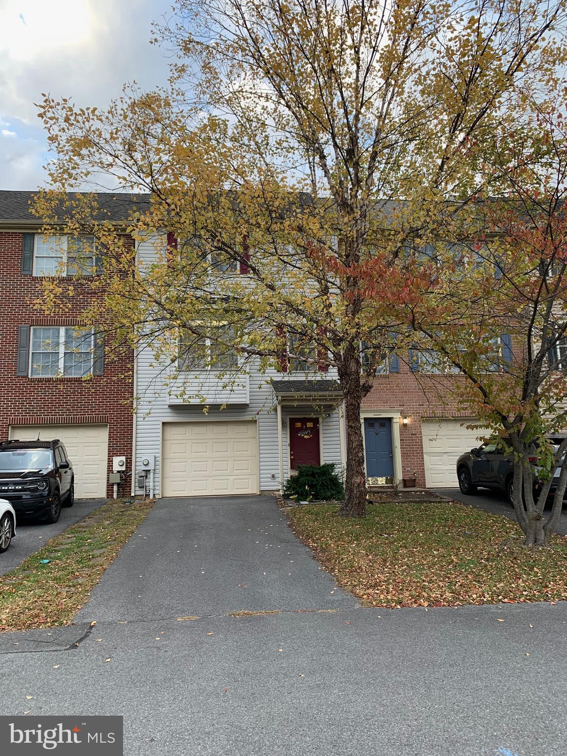 HAMMONDS MILL - Residential