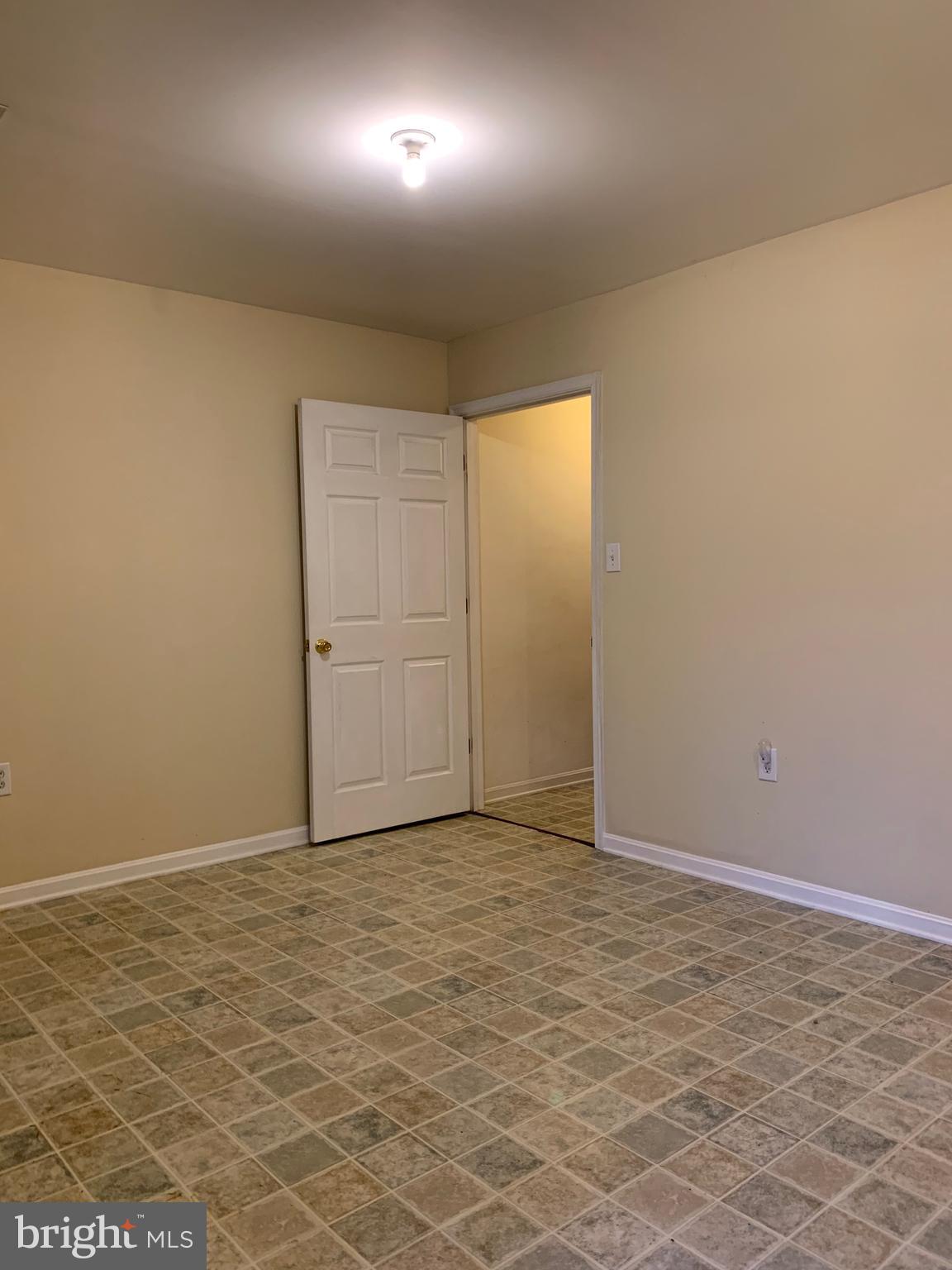 HAMMONDS MILL - Residential