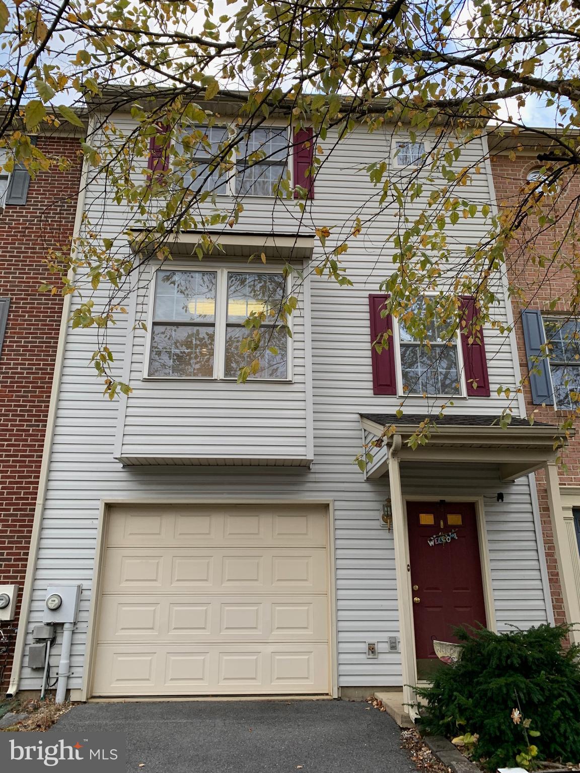 HAMMONDS MILL - Residential