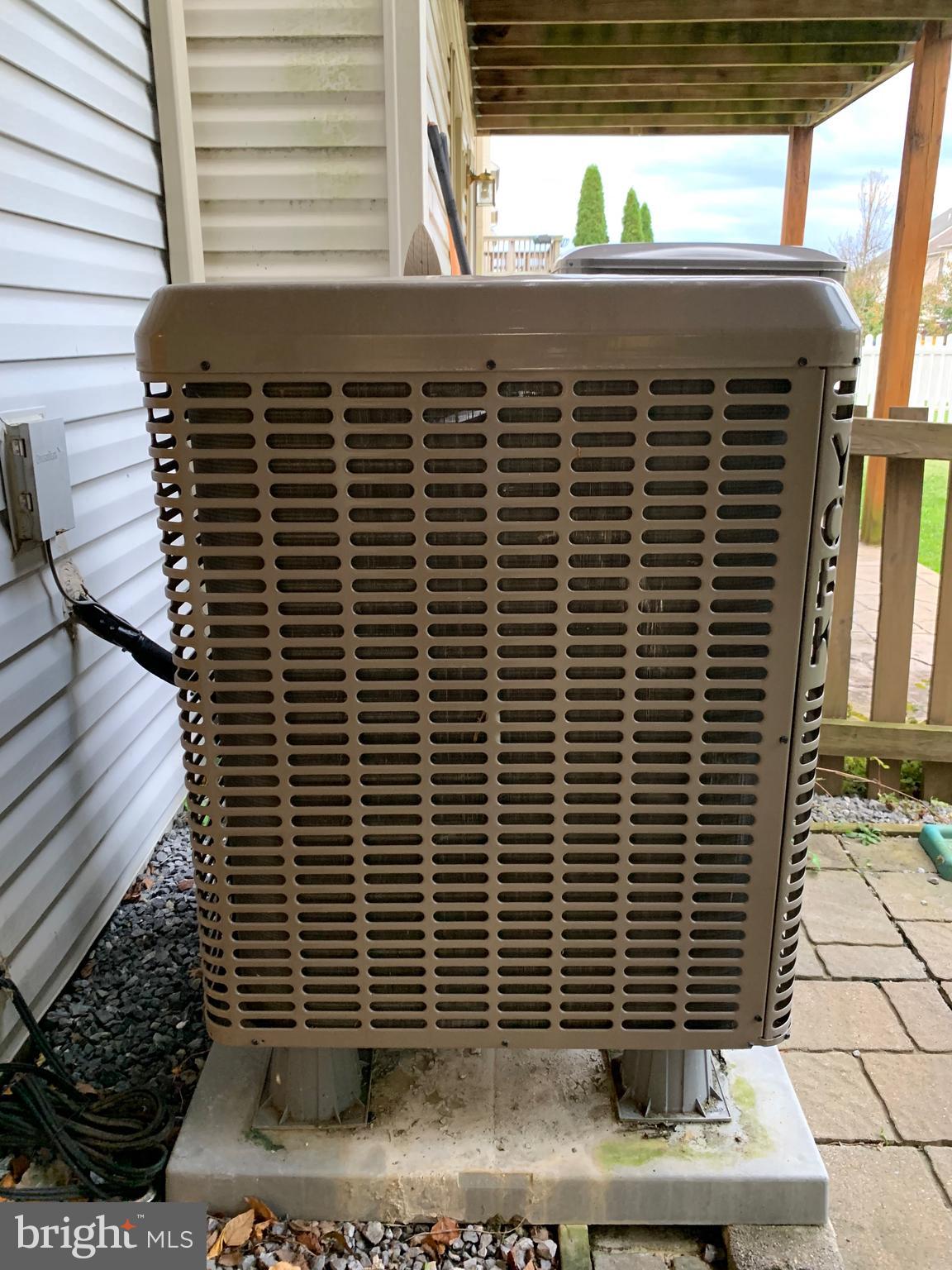 HAMMONDS MILL - Residential