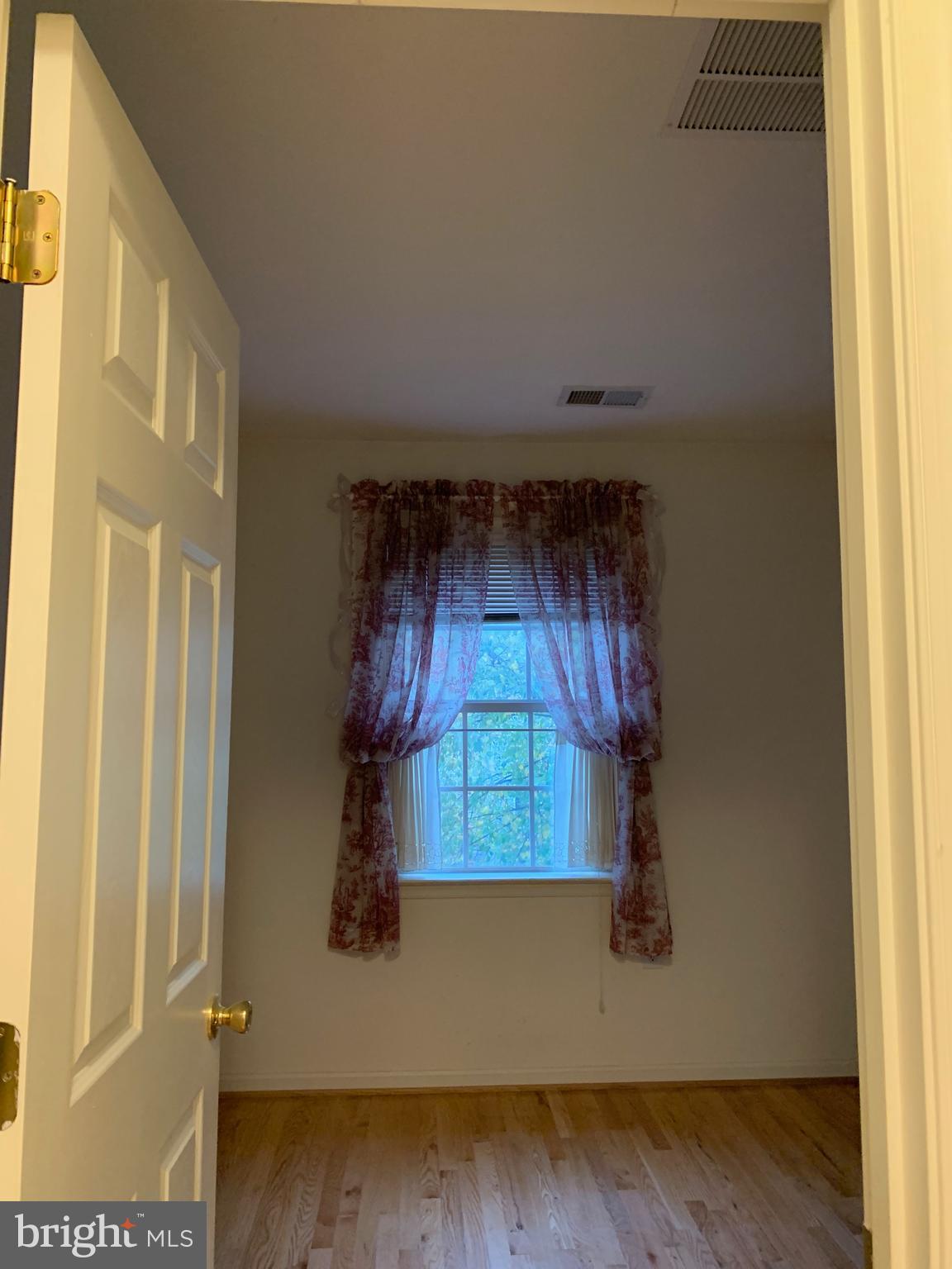 HAMMONDS MILL - Residential