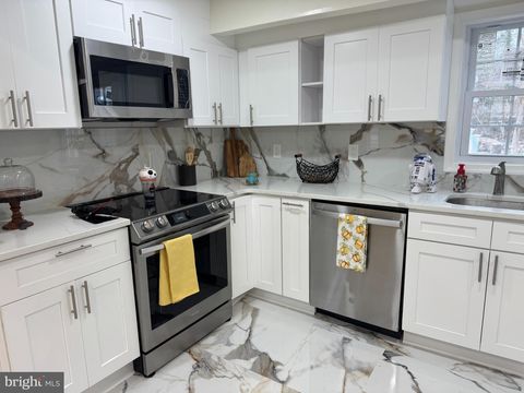 4 LOWER GREENBRIAR ROAD WILMINGTON DE 19810