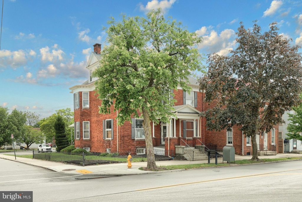 Photo of 335 Broadway, HANOVER, PA 17331 (MLS # PAYK2088868)