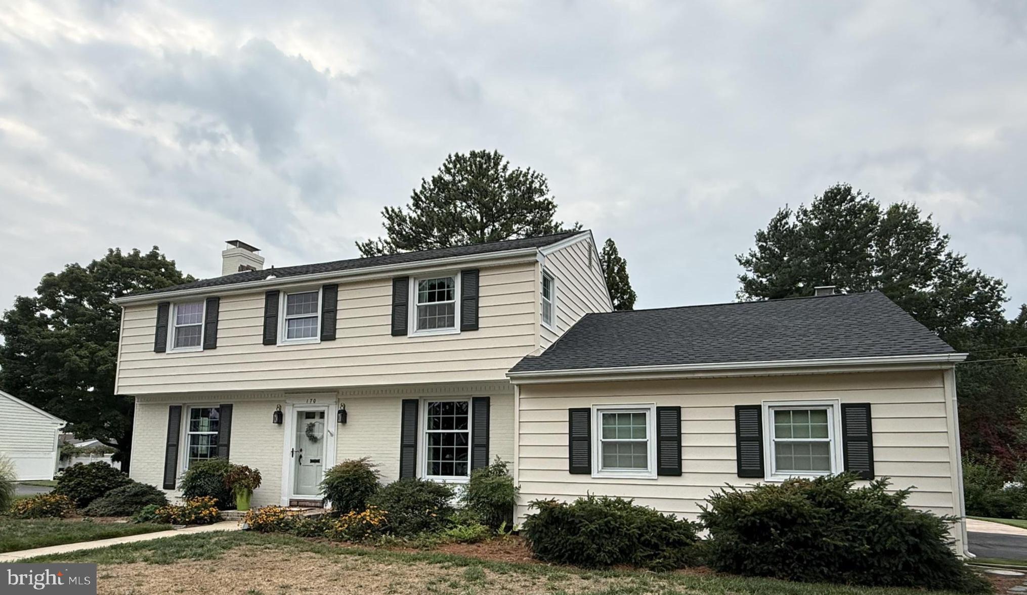 170 CRESCENT DRIVE