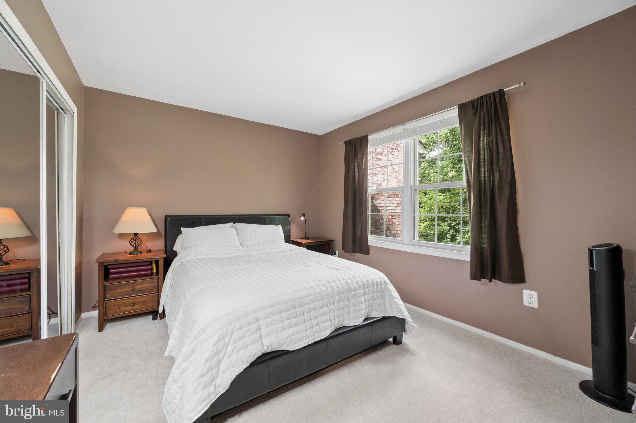 941 PAULSBORO DRIVE