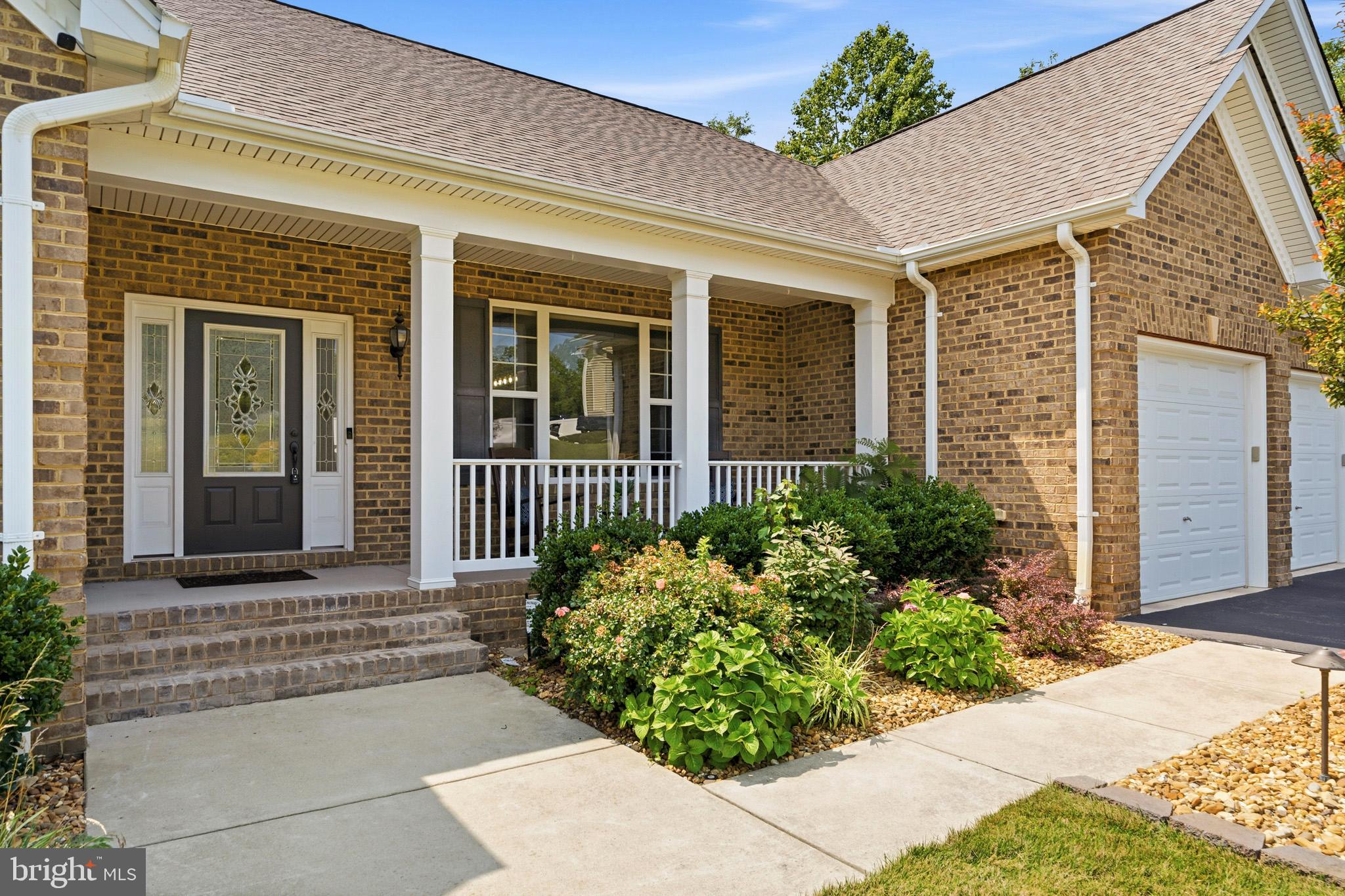 81 SIMMONS RIDGE ROAD