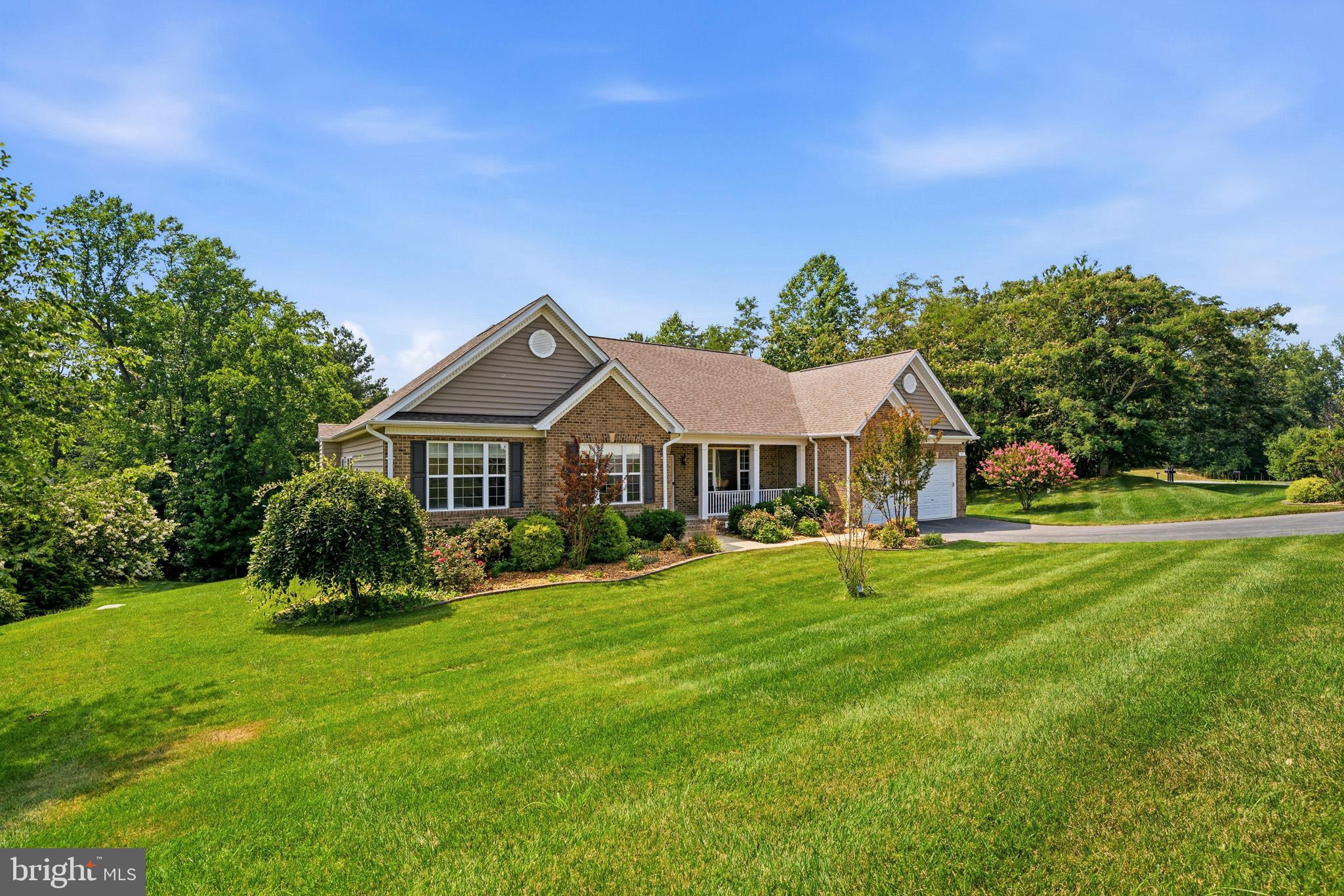 81 SIMMONS RIDGE ROAD