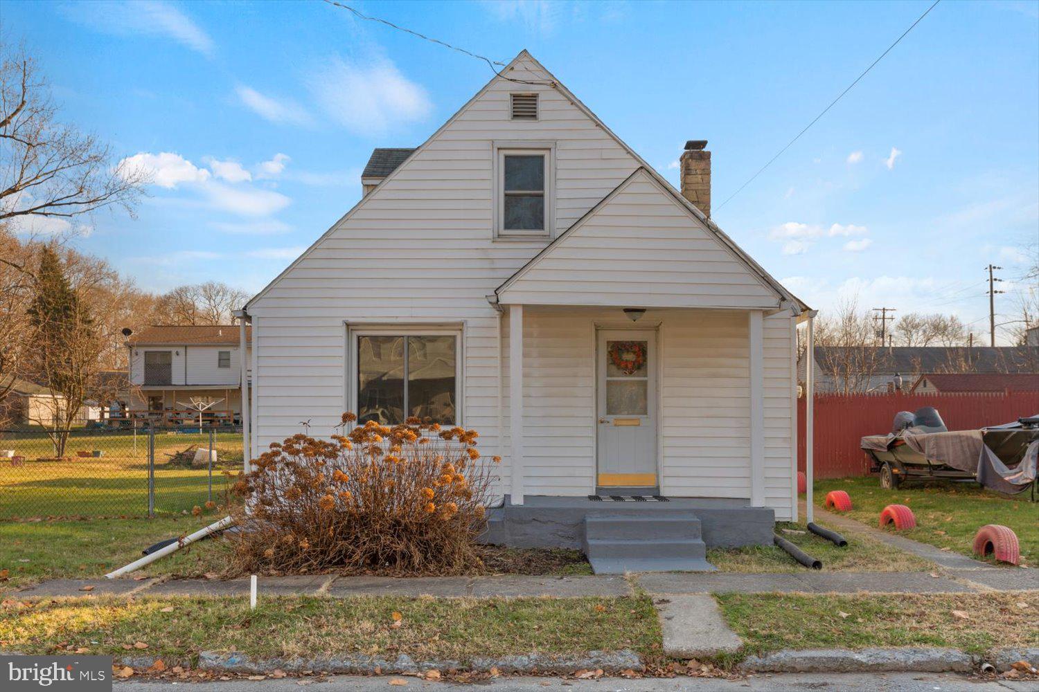 Discover this quaint home, nicely renovated and located on a quiet street. This cozy home features new flooring, a freshly updated kitchen with modern appliances, and renovated bathrooms just to name a few of the numerous updates throughout the home. The house features a unique and valuable versatile loft space on the second floor. This area is adaptable for a multitude of uses – be it a home office, an artist’s studio, a playroom, or a cozy reading nook, offering you a canvas to tailor it to your lifestyle and needs. Enjoy the comfort of the spacious lower level, offering a flexible living space with walkout access to the backyard. The outdoor area is perfect for relaxation or entertaining. Situated within walking distance of public transportation, major highways and shopping centers, this home combines the charm of quiet living with the convenience of city amenities. A perfect blend for total comfort! Schedule your showing today!