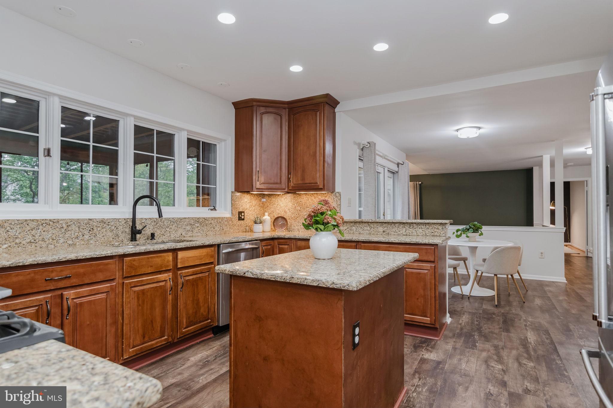 HASTINGS HUNT - Residential