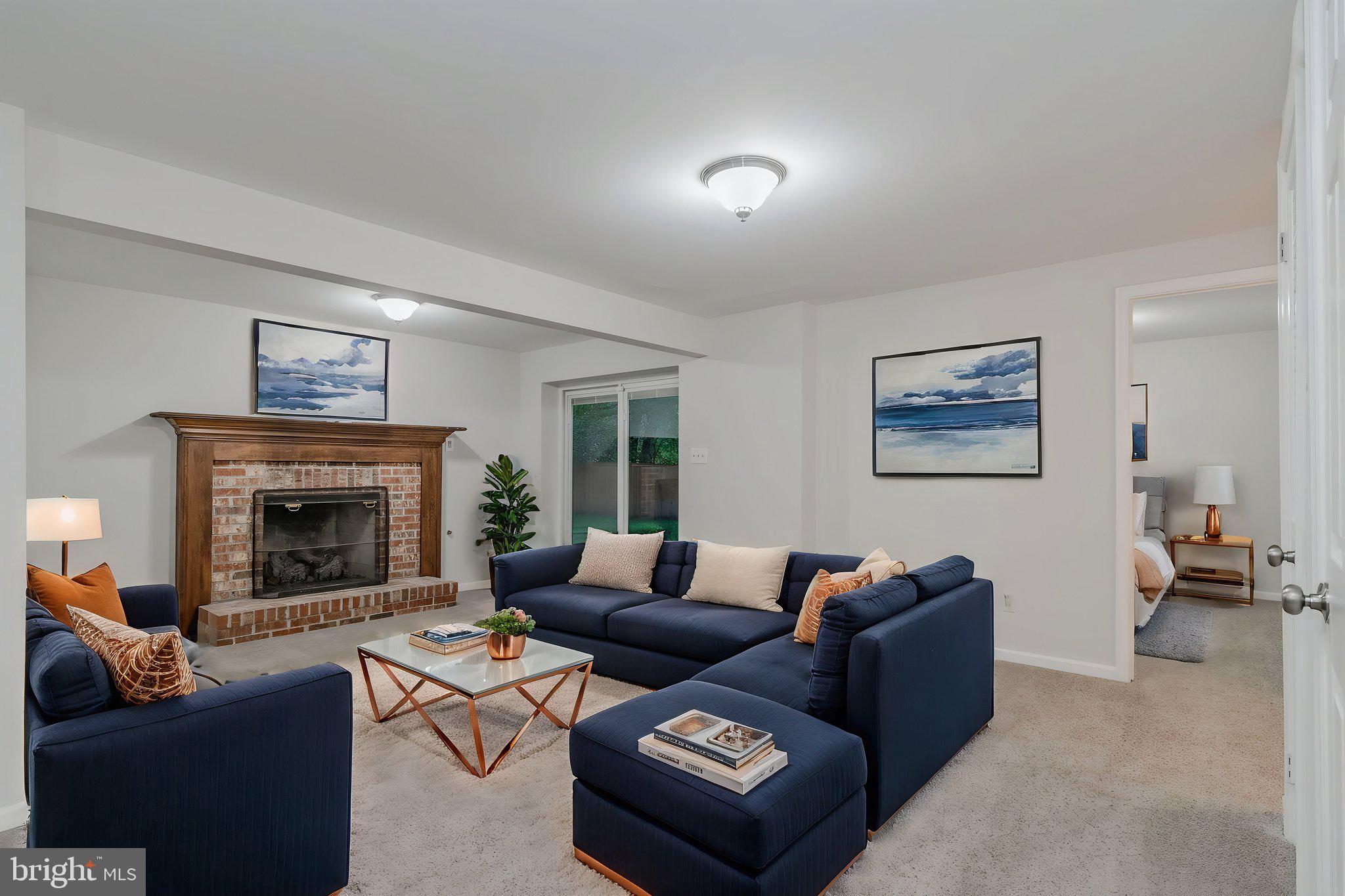 HASTINGS HUNT - Residential