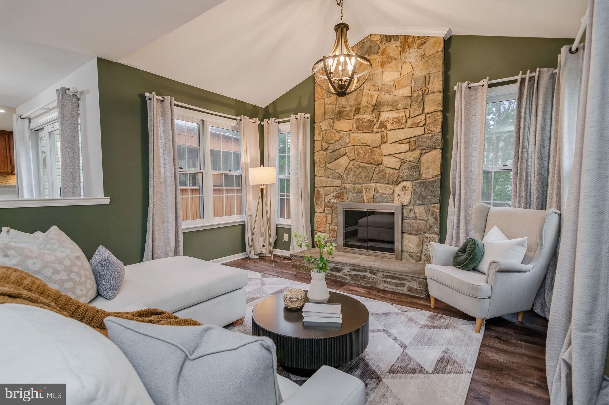 HASTINGS HUNT - Residential