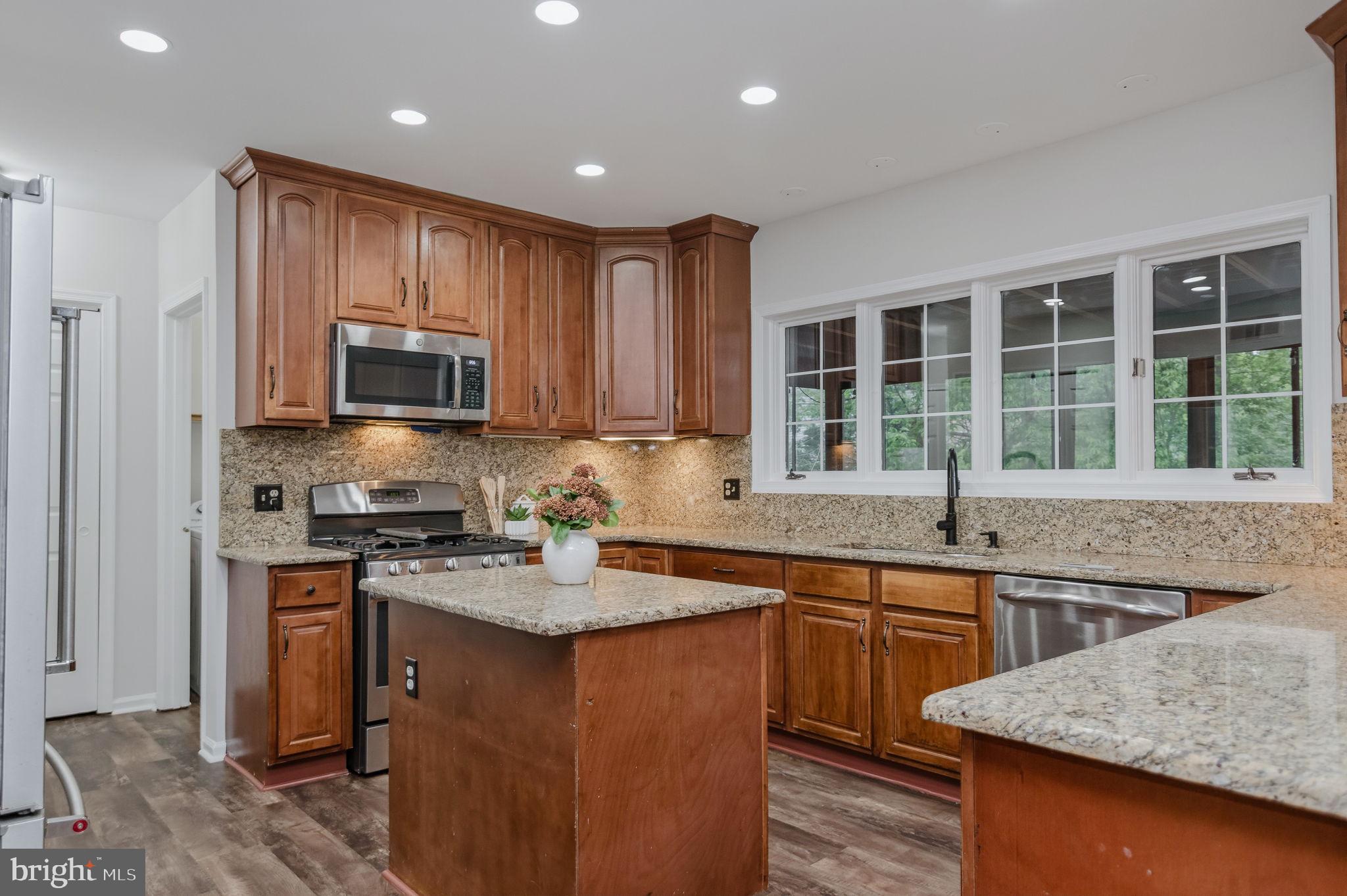 HASTINGS HUNT - Residential