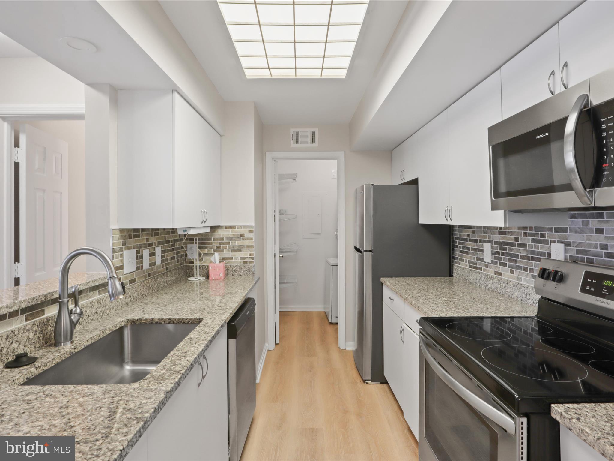 MANCHESTER LAKES - Residential