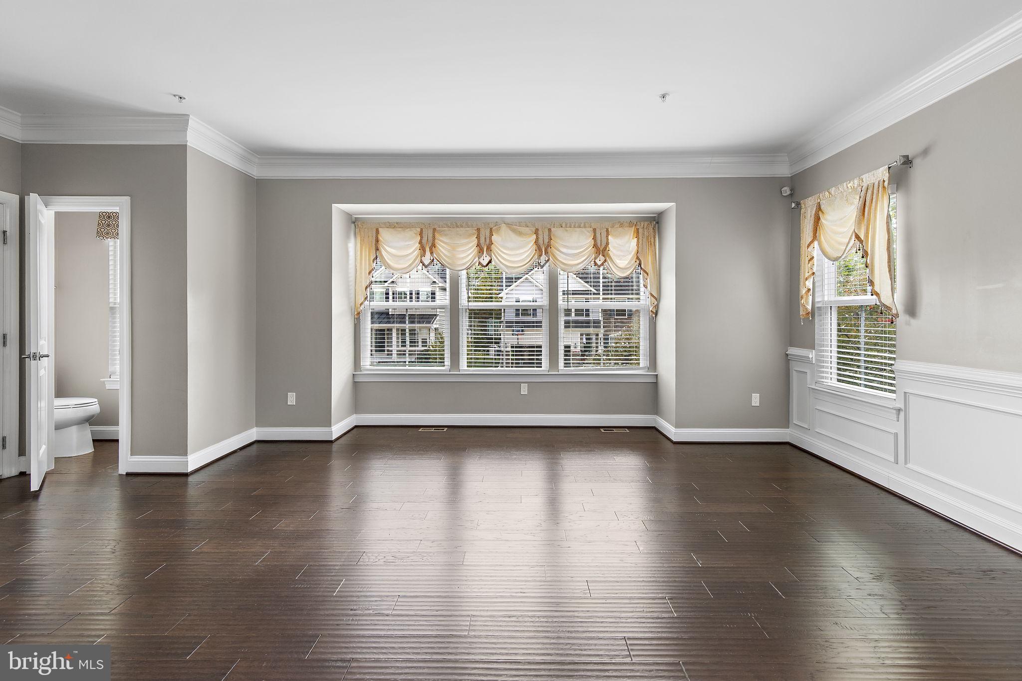 1269 COLONNADE LANE