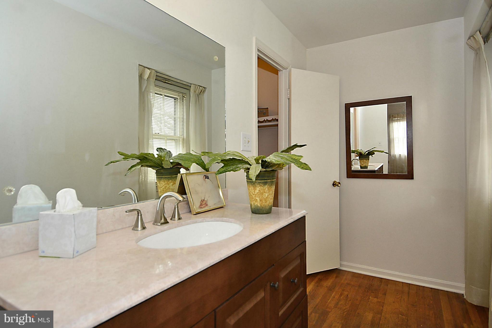 GLENFIELD MANOR - Residential