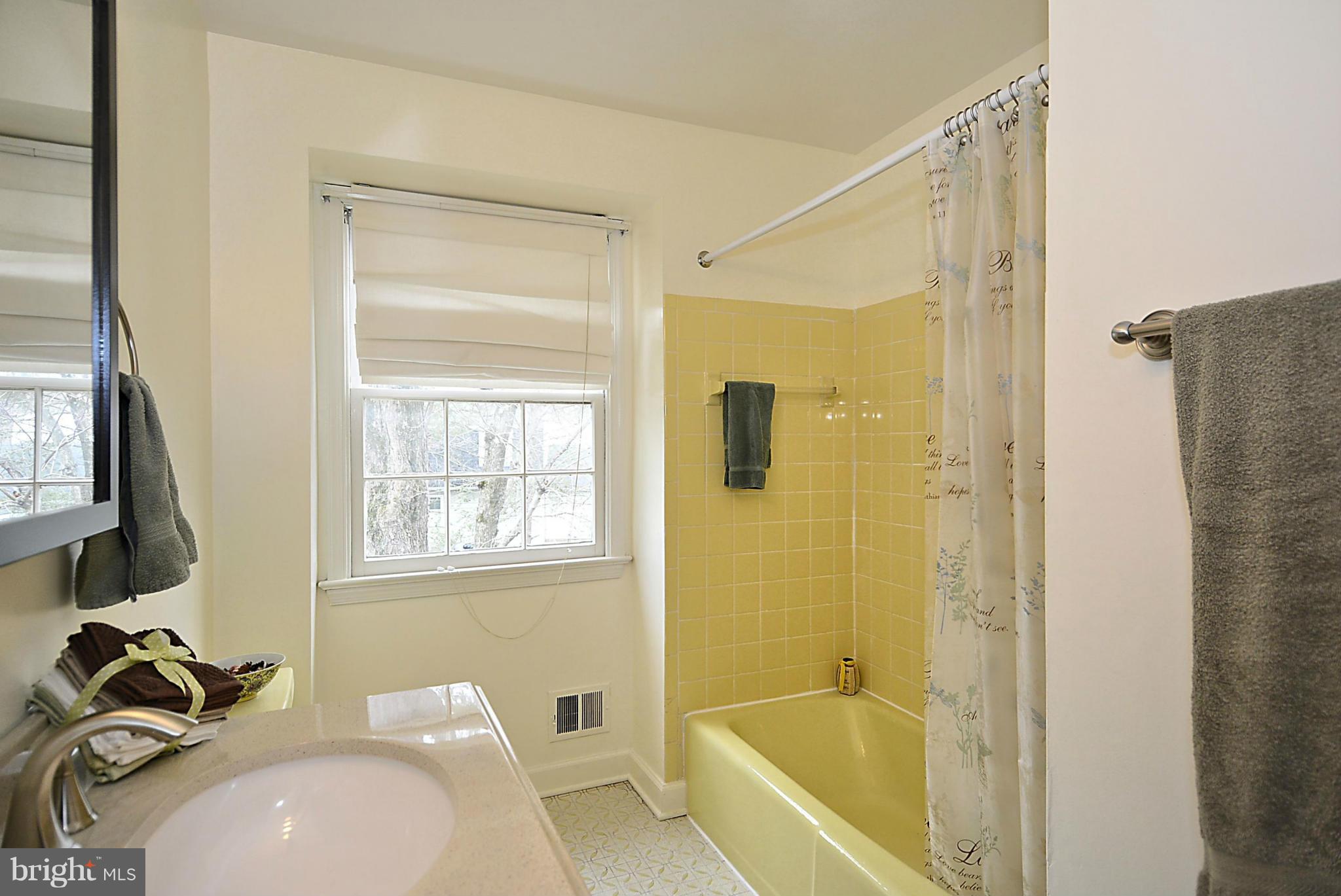 GLENFIELD MANOR - Residential