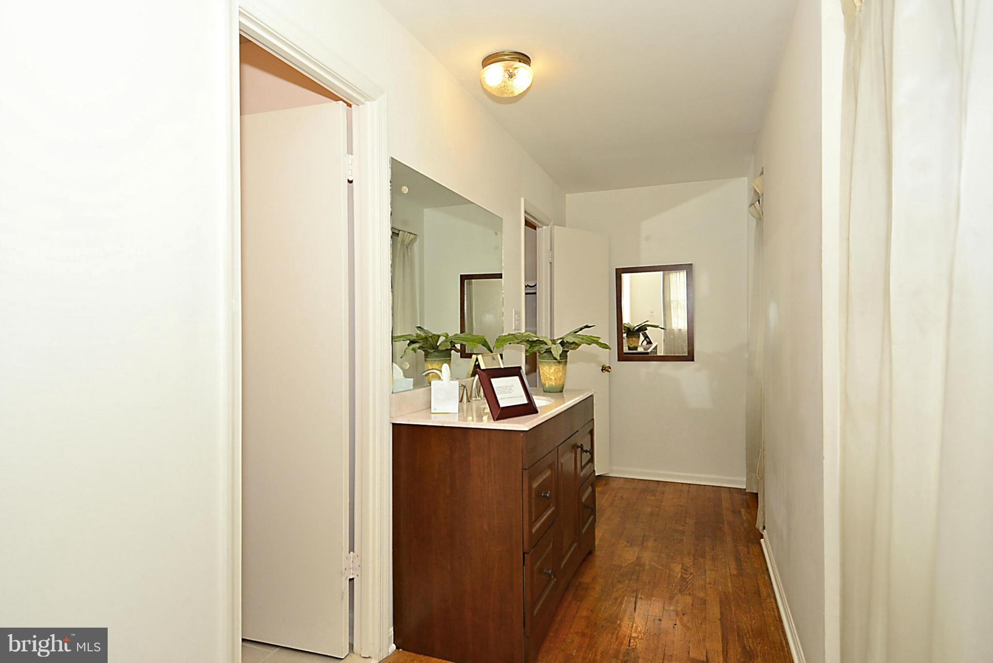 GLENFIELD MANOR - Residential