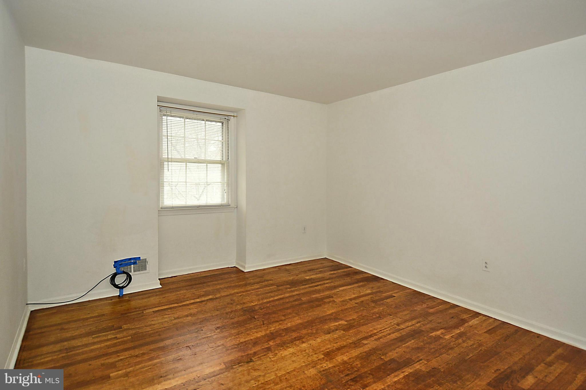 GLENFIELD MANOR - Residential