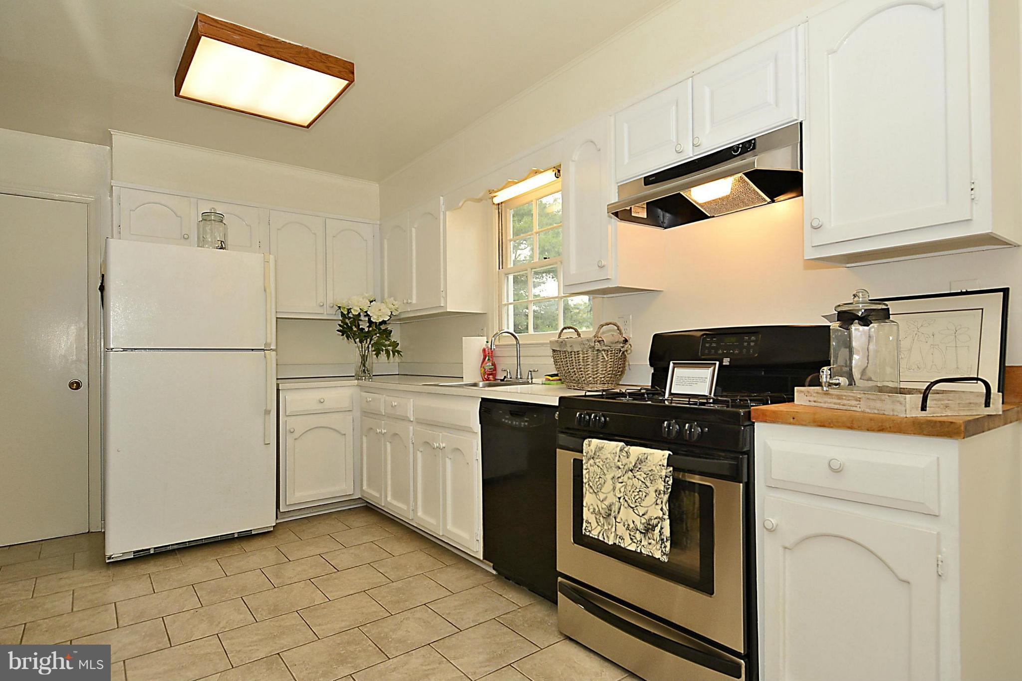 GLENFIELD MANOR - Residential