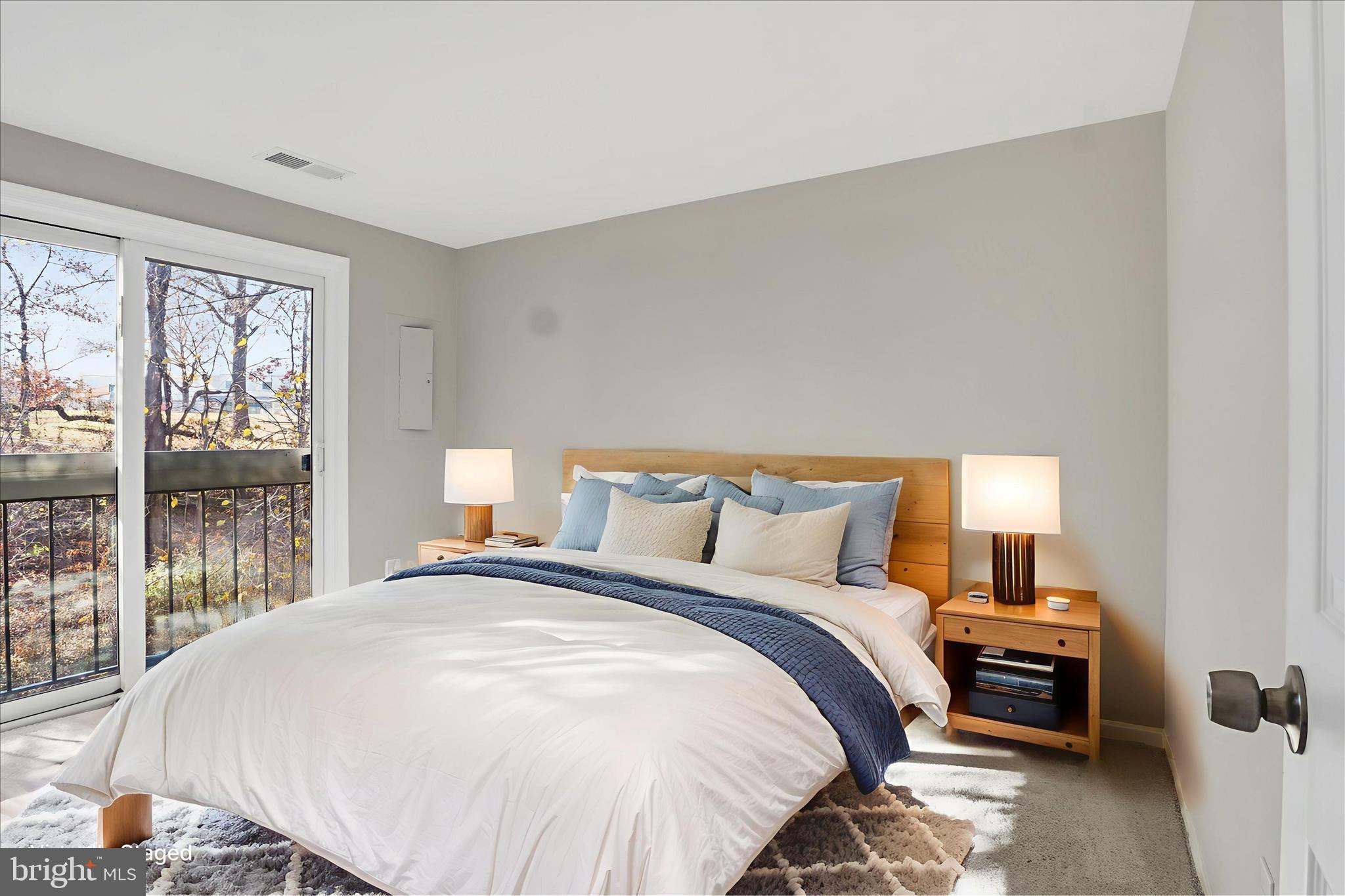 BEDFORD PARK - Residential