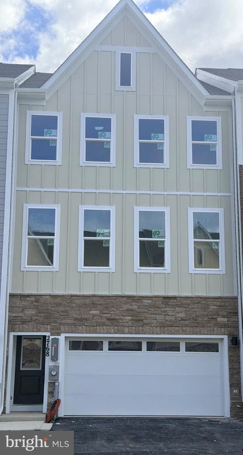 Townhouse For Sale - 2768 Bear Claw Place<br/> WALDORF, MD 20601
