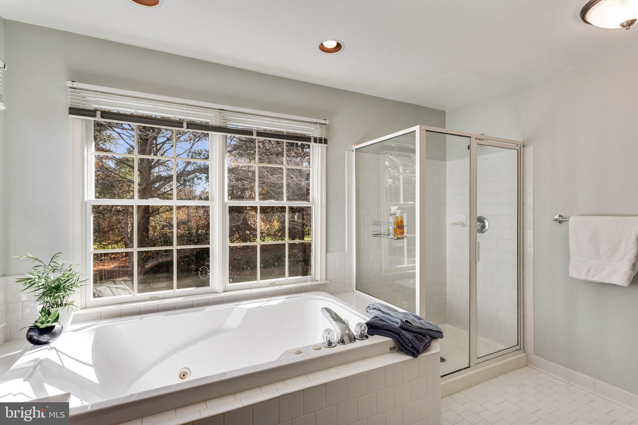 HOBBITS GLEN - Residential