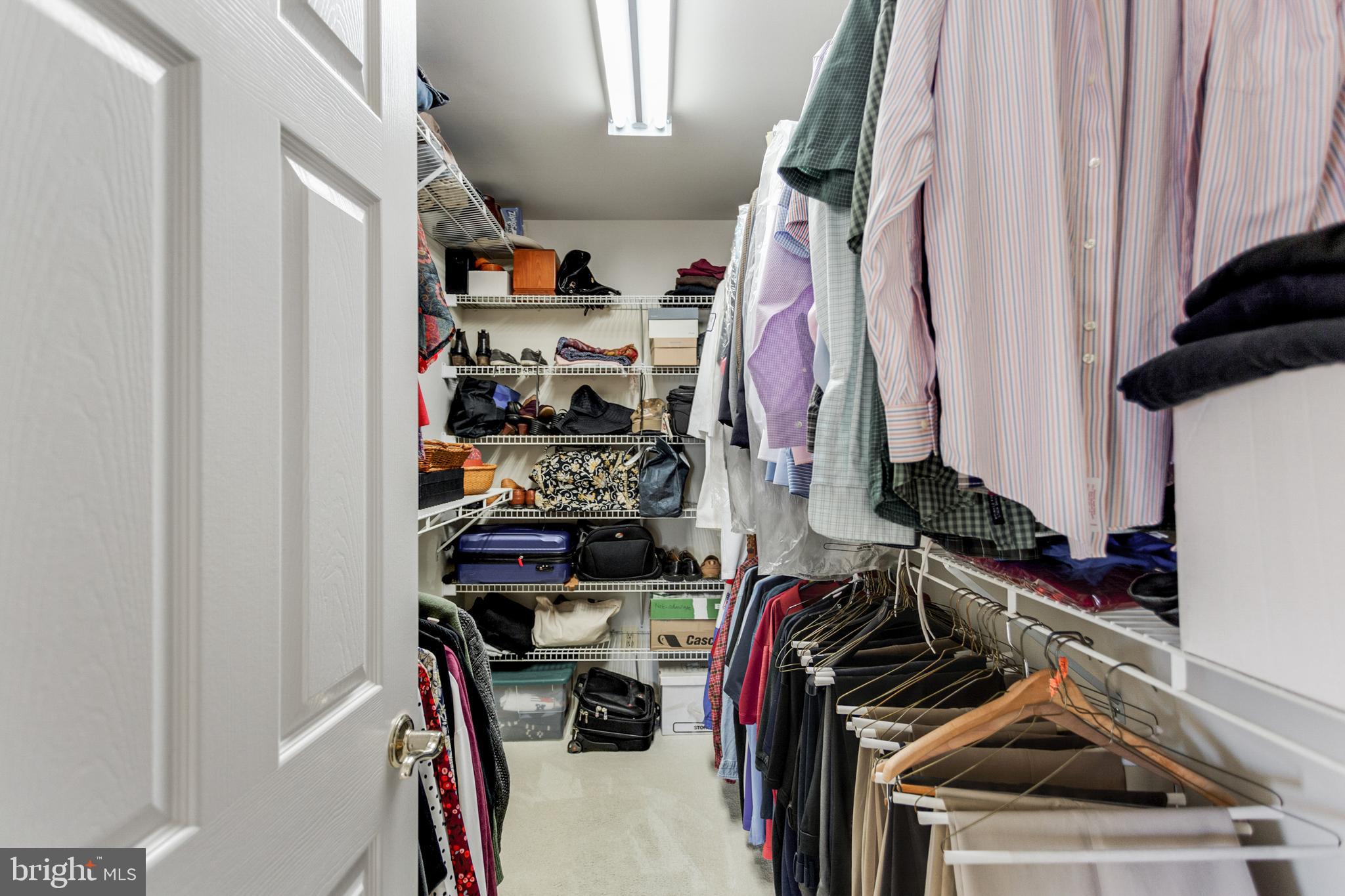 HOBBITS GLEN - Residential