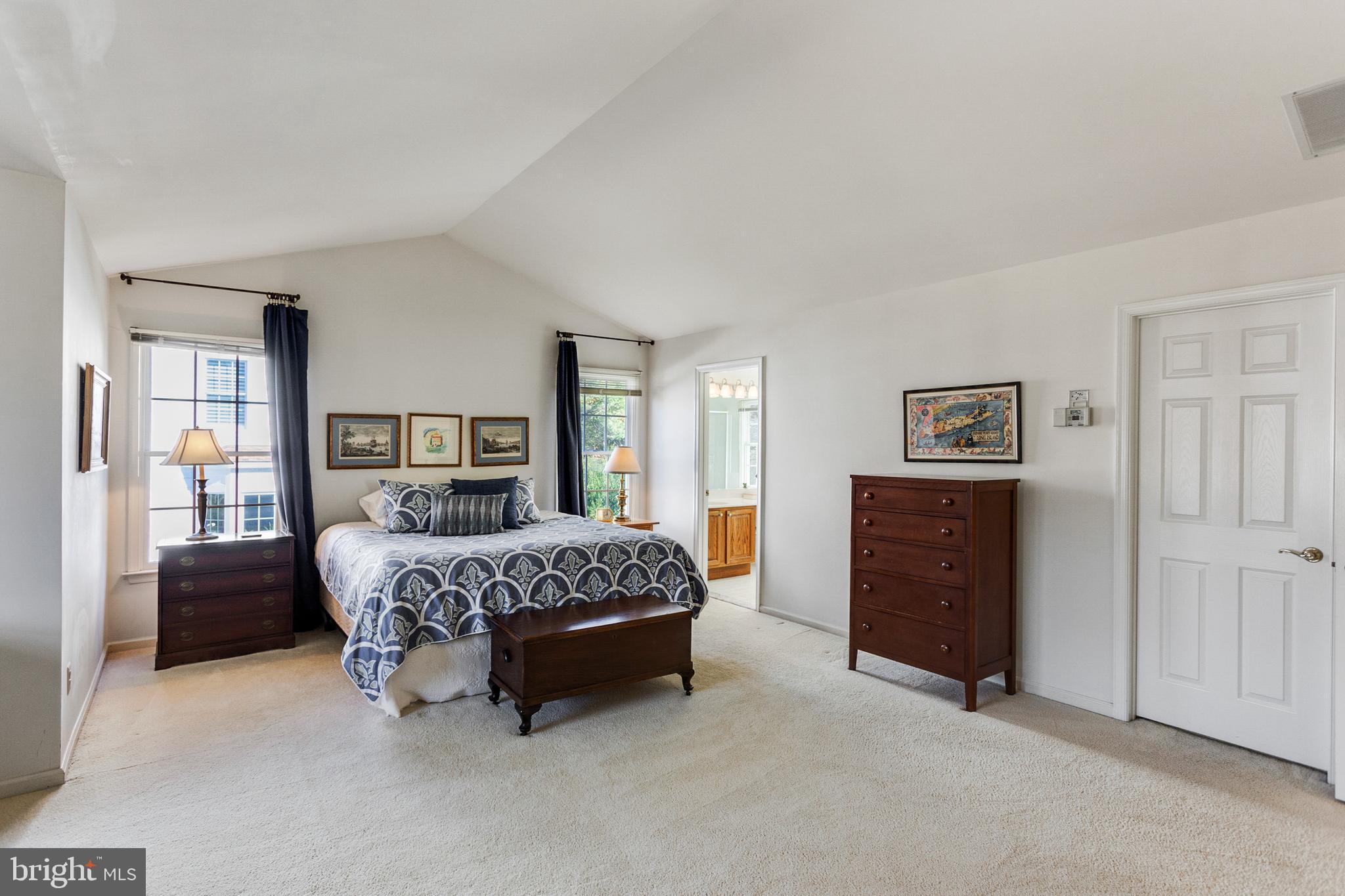 HOBBITS GLEN - Residential