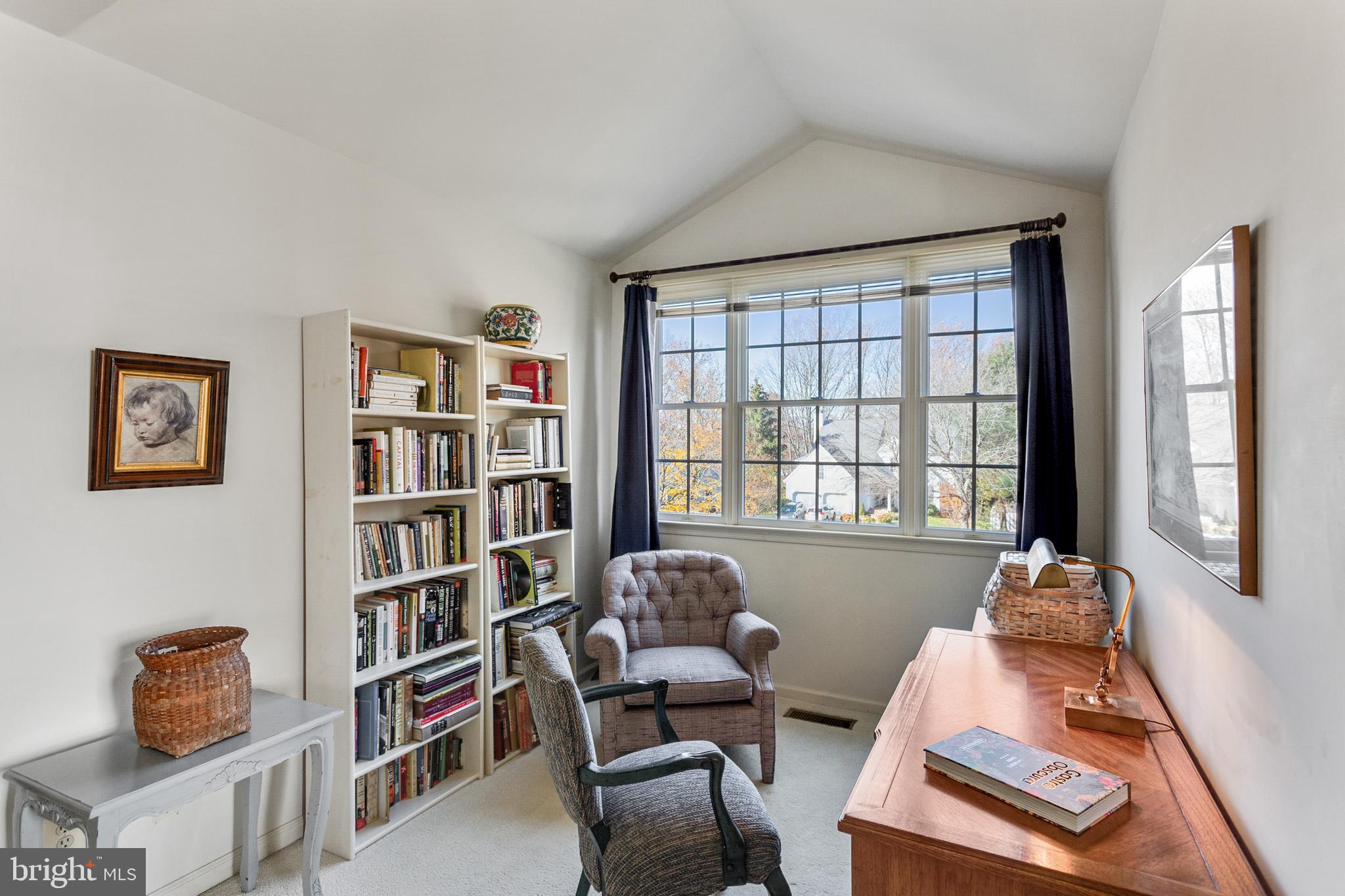 HOBBITS GLEN - Residential