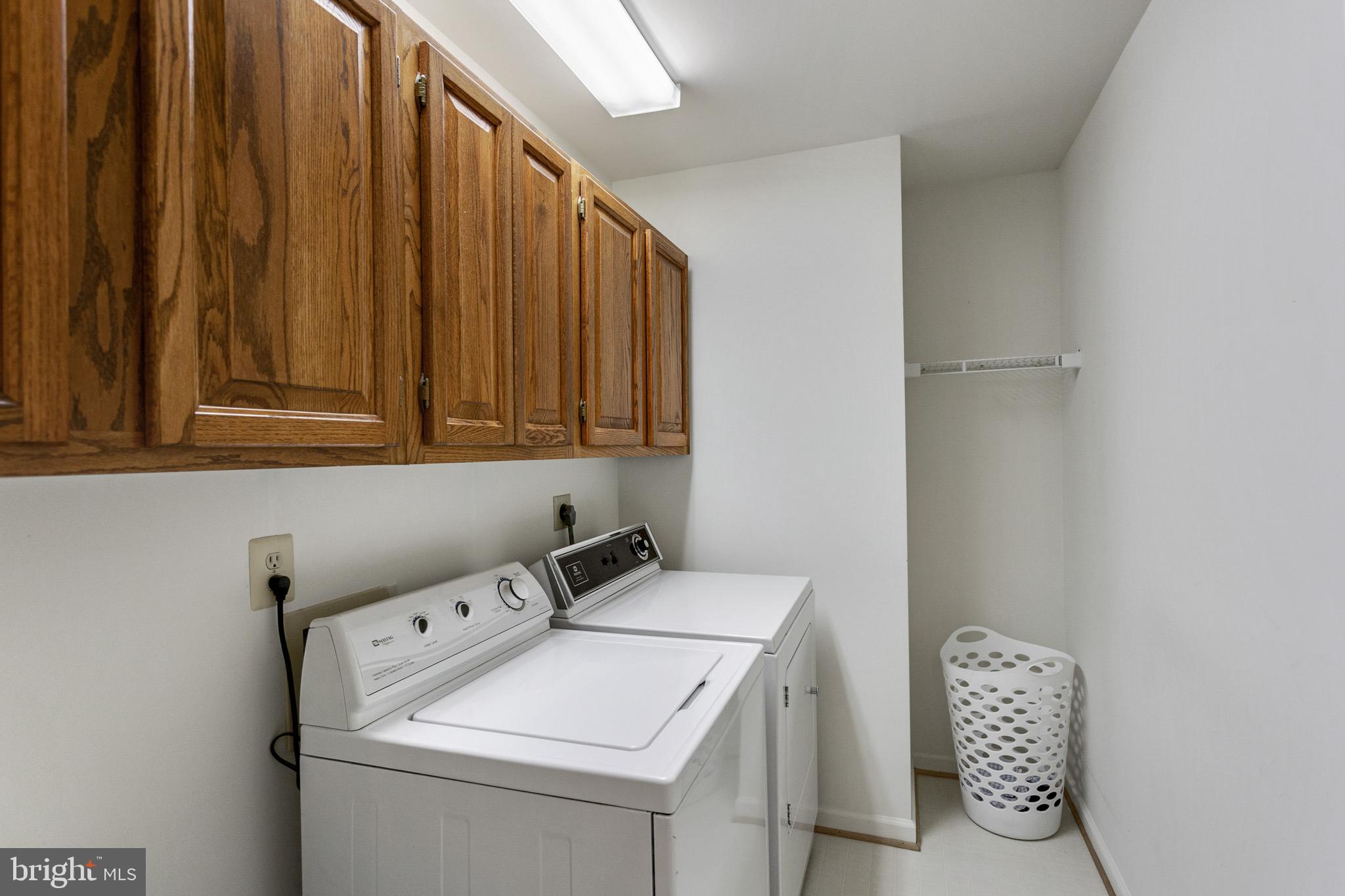 HOBBITS GLEN - Residential