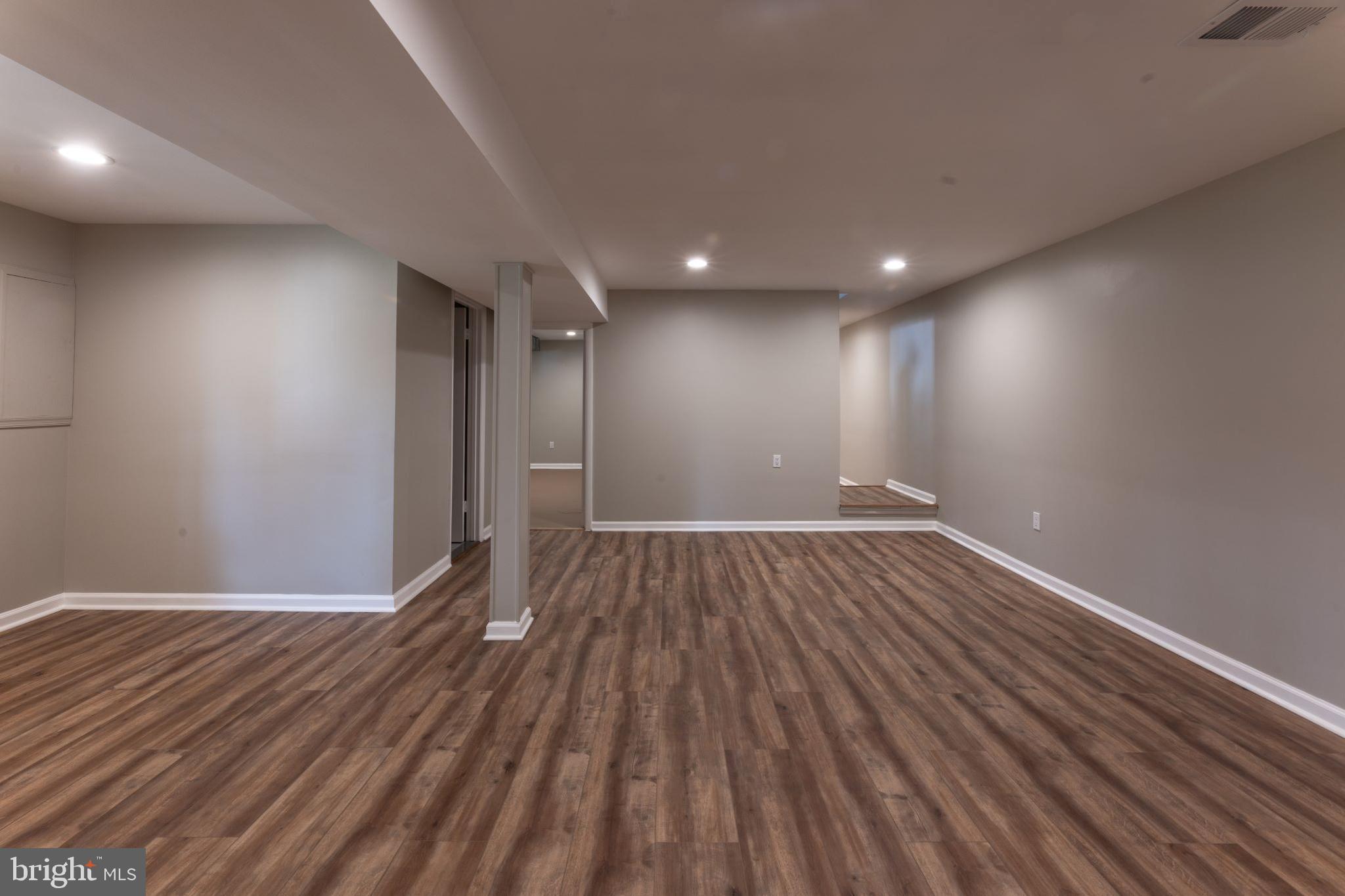 DALE CITY - Residential Lease