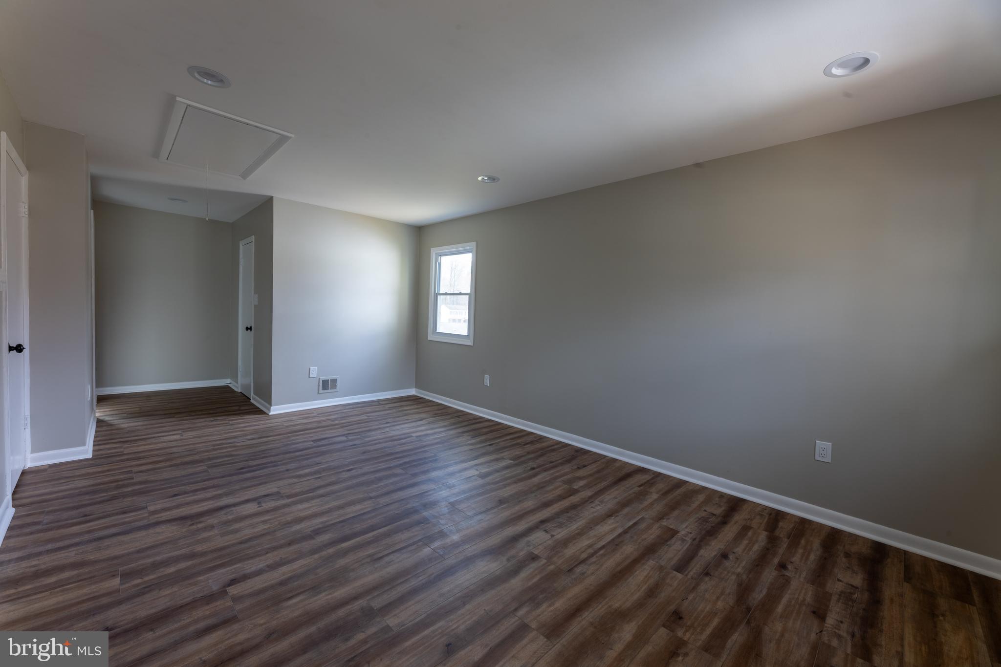 DALE CITY - Residential Lease