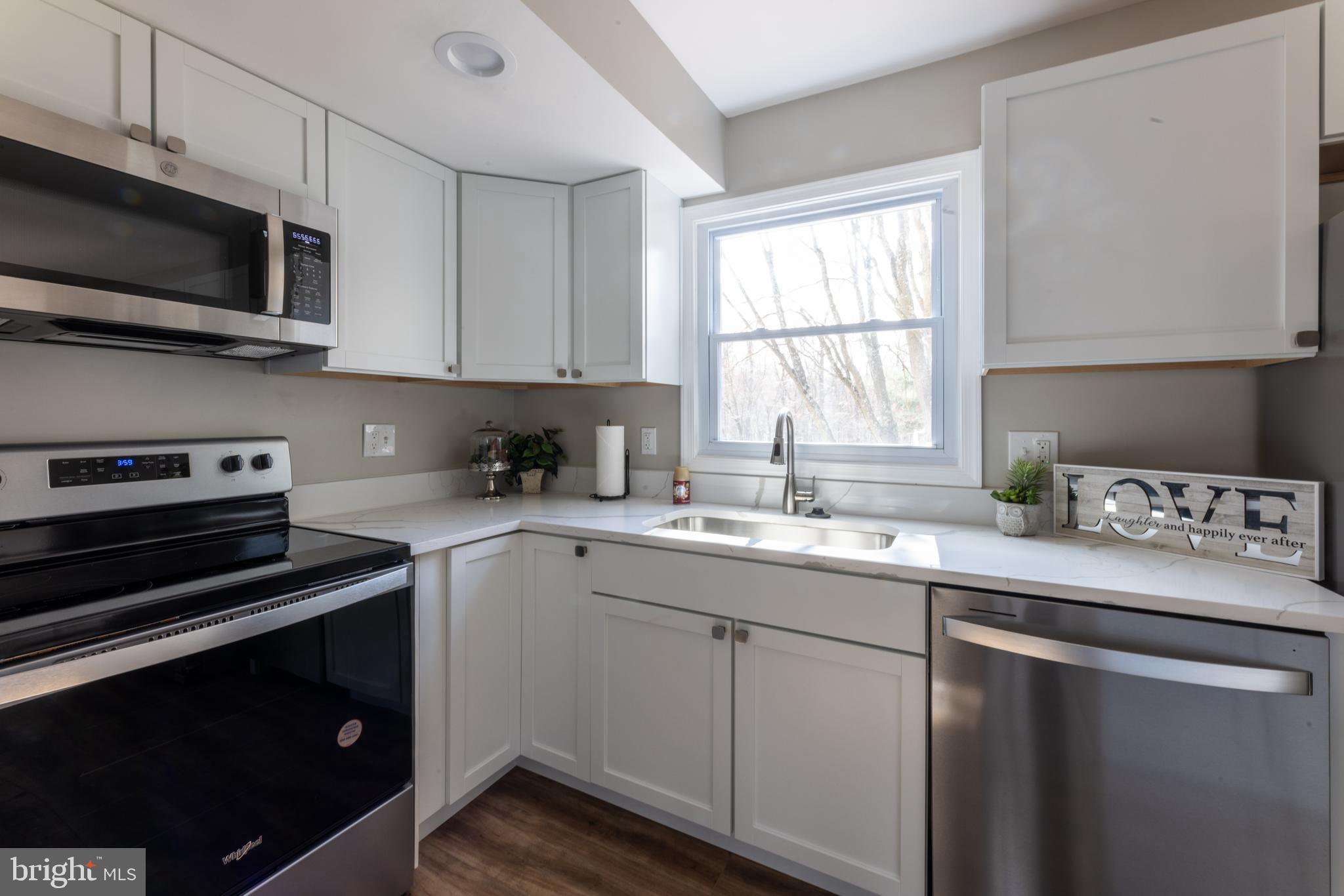 DALE CITY - Residential Lease