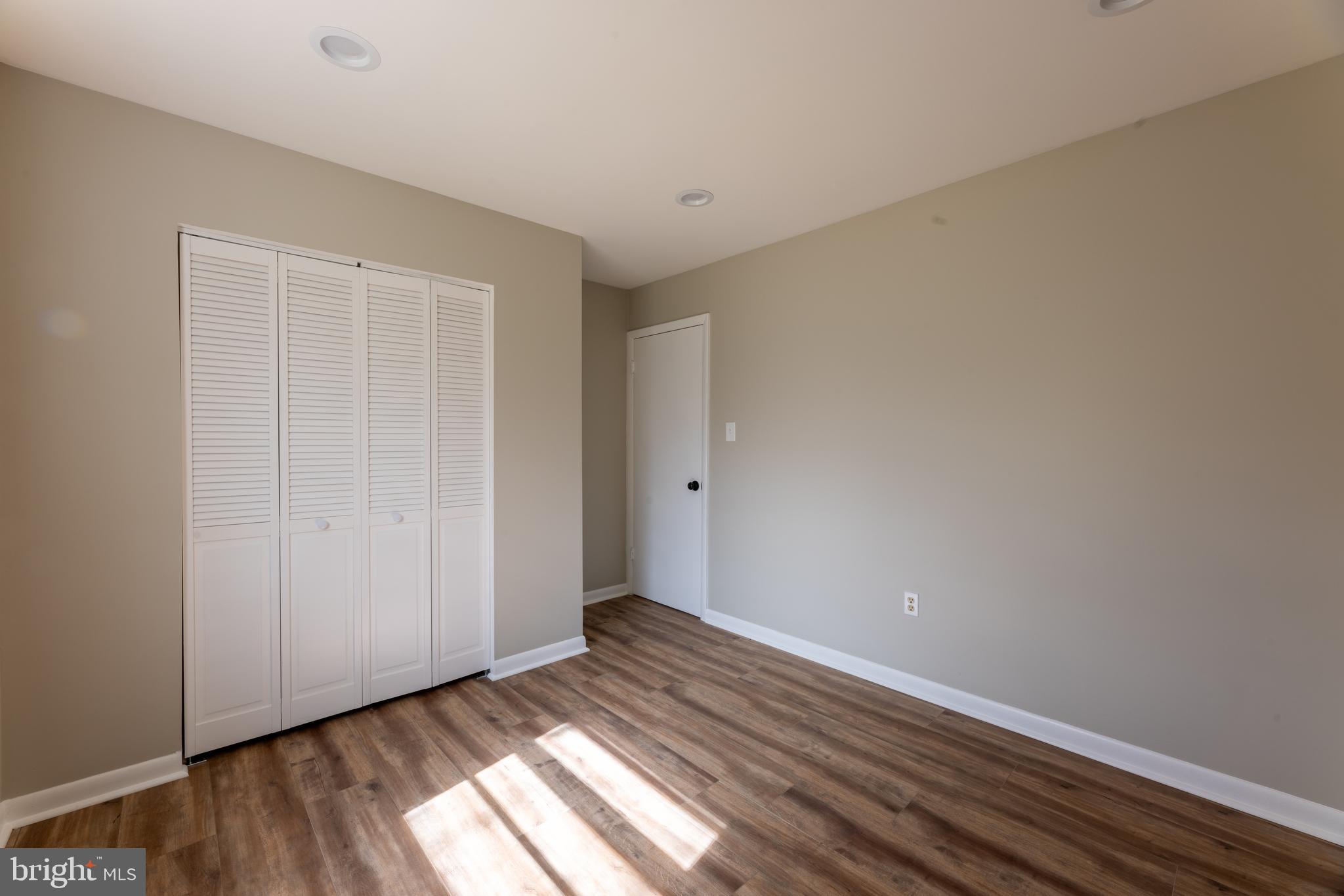 DALE CITY - Residential Lease