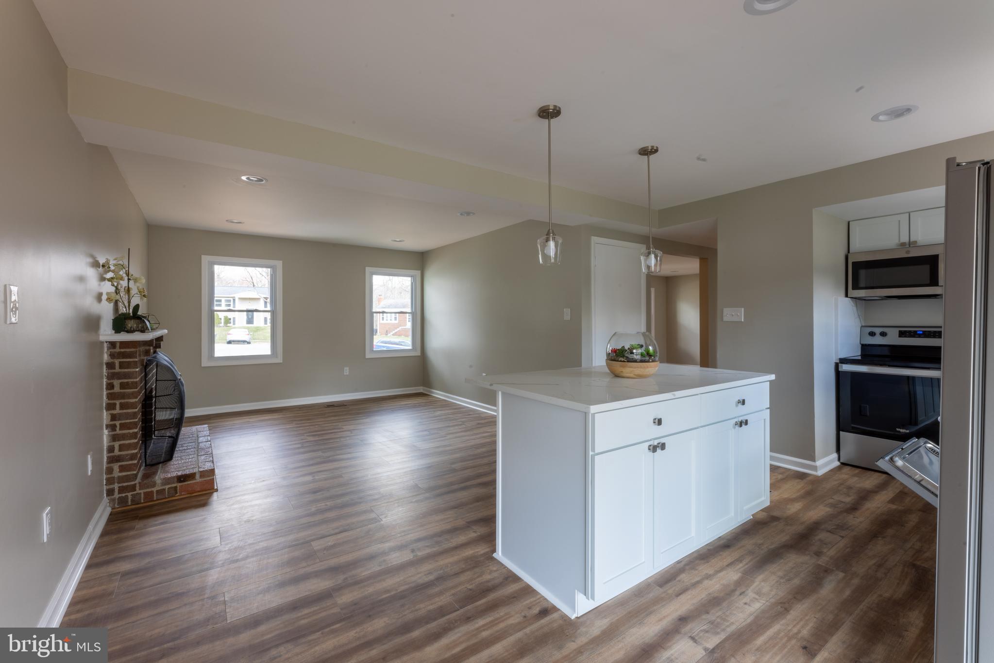 DALE CITY - Residential Lease