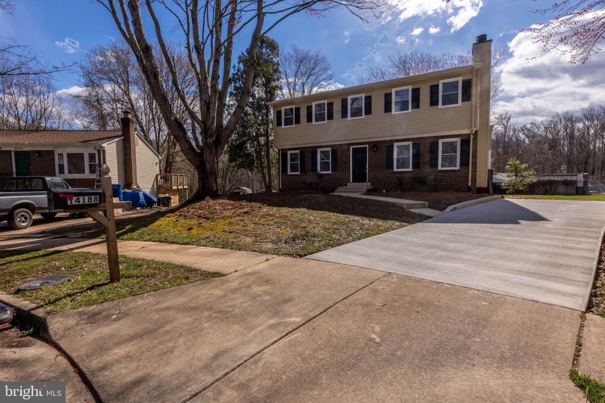 DALE CITY - Residential Lease