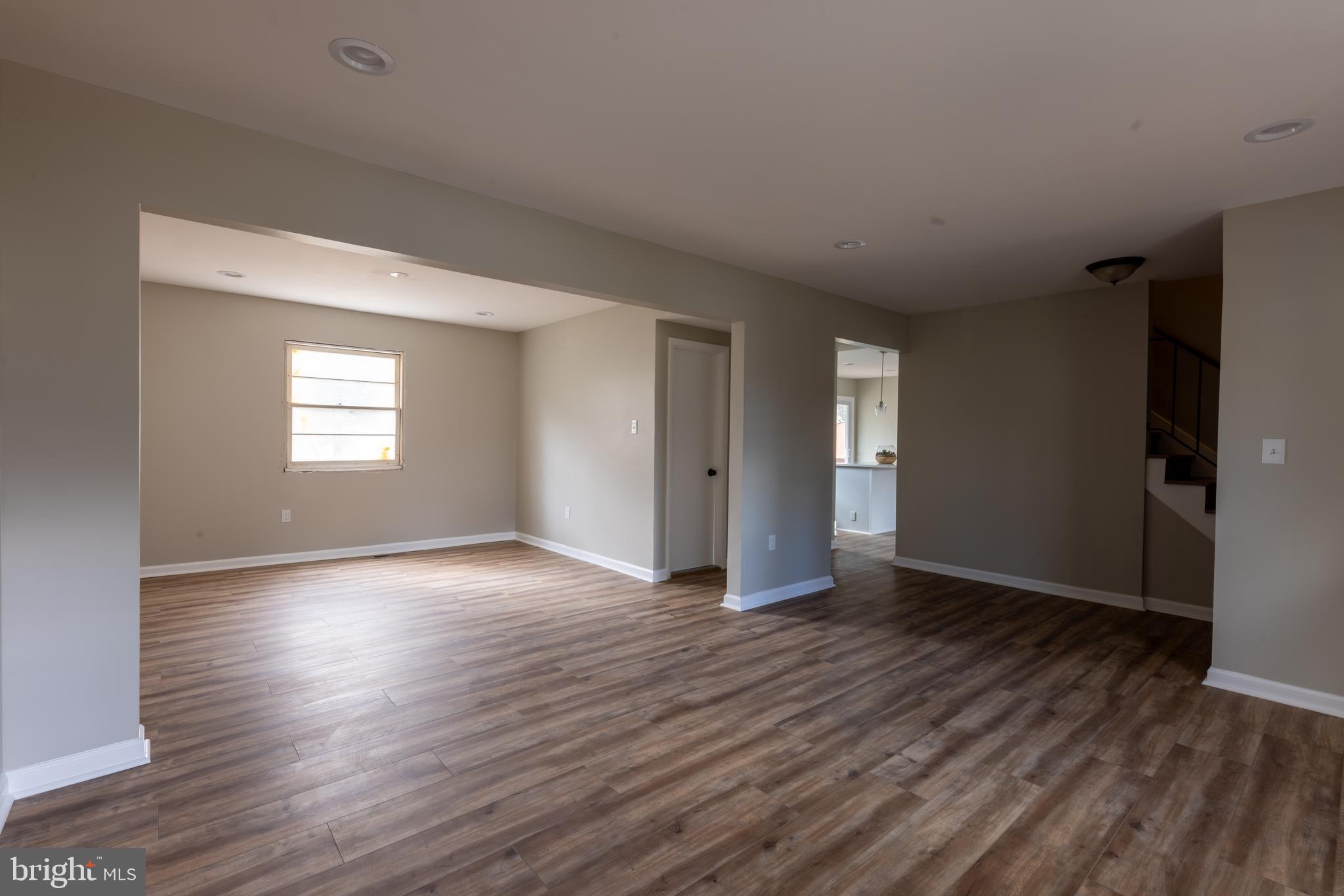 DALE CITY - Residential Lease