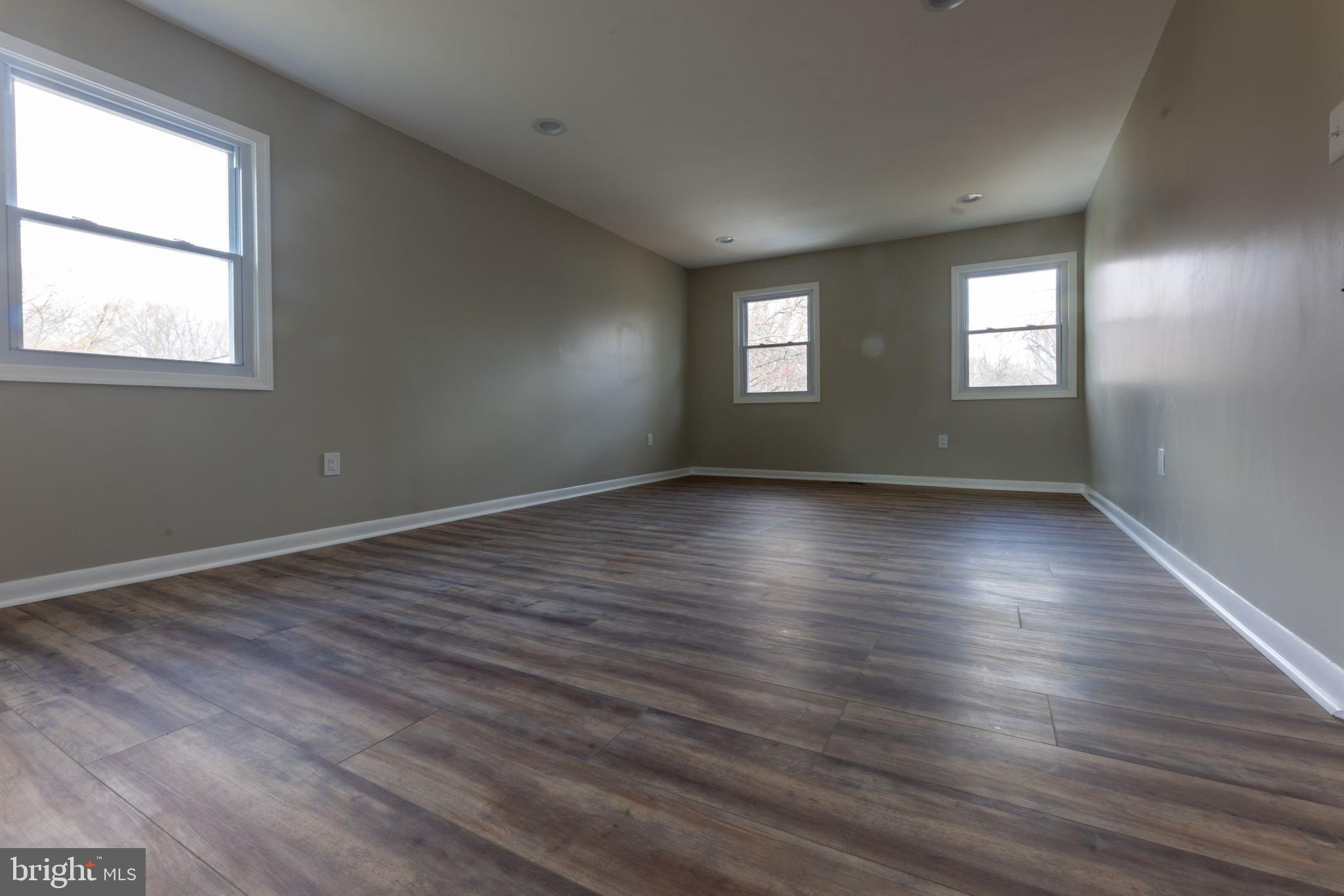 DALE CITY - Residential Lease