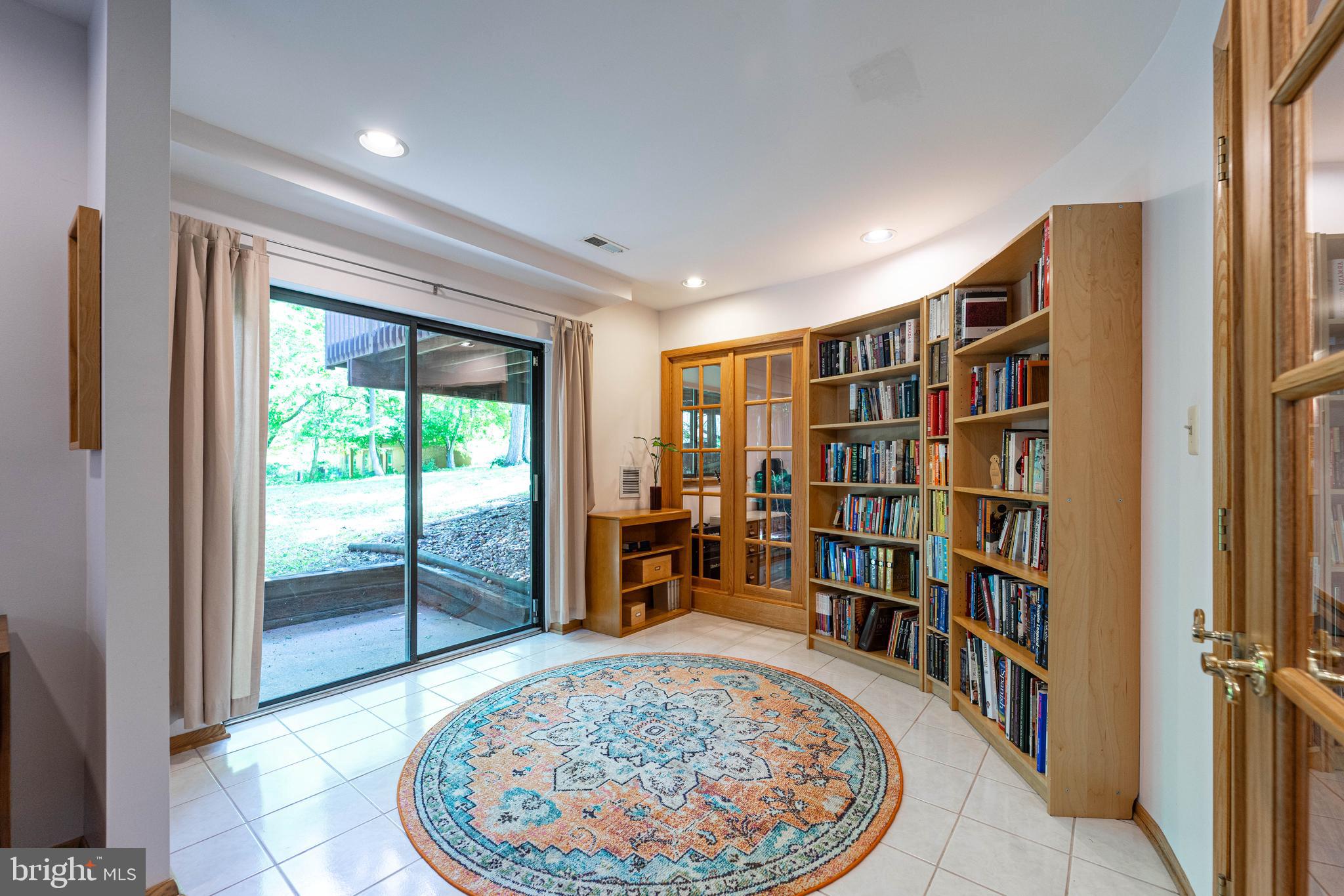 HICKORY RIDGE - Residential