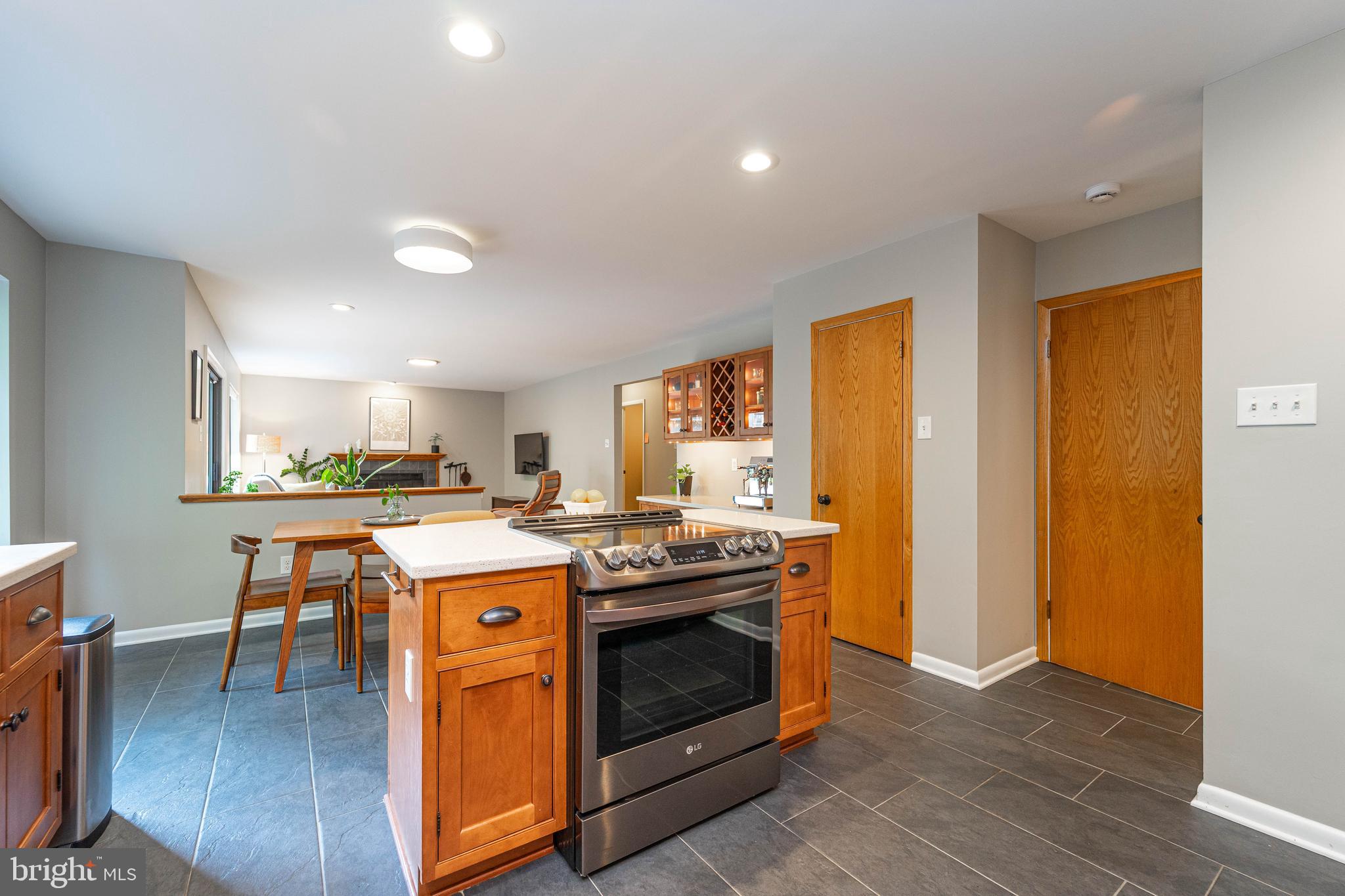 HICKORY RIDGE - Residential