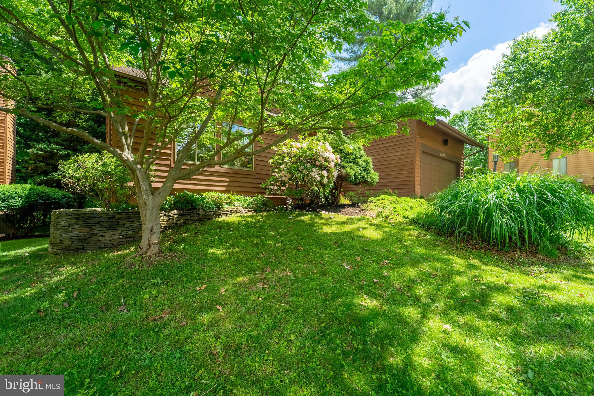 12106 GOLD RIBBON WAY