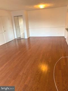 TREETOP CONDO - Residential