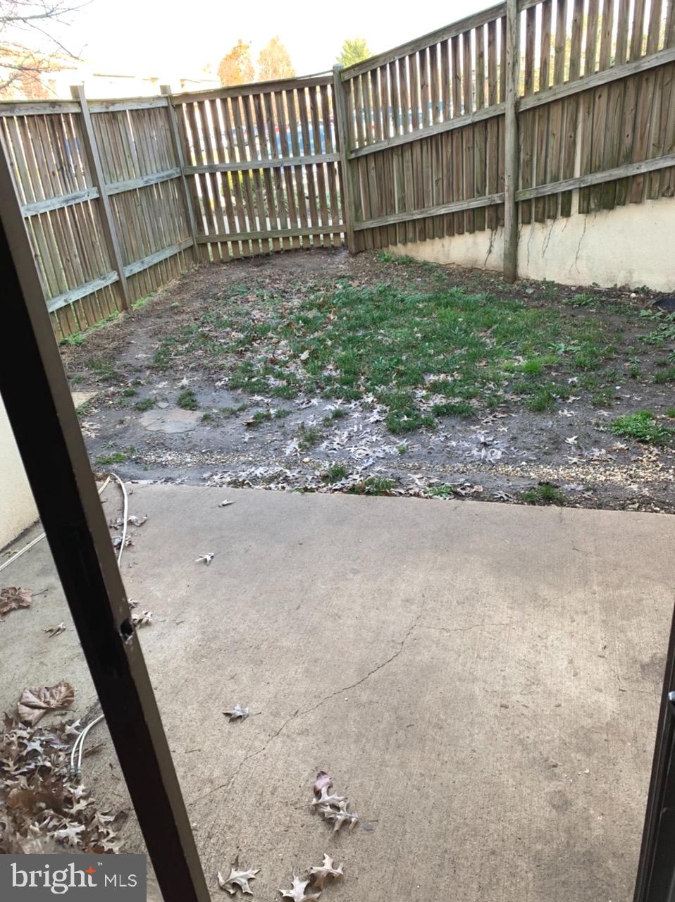 TREETOP CONDO - Residential