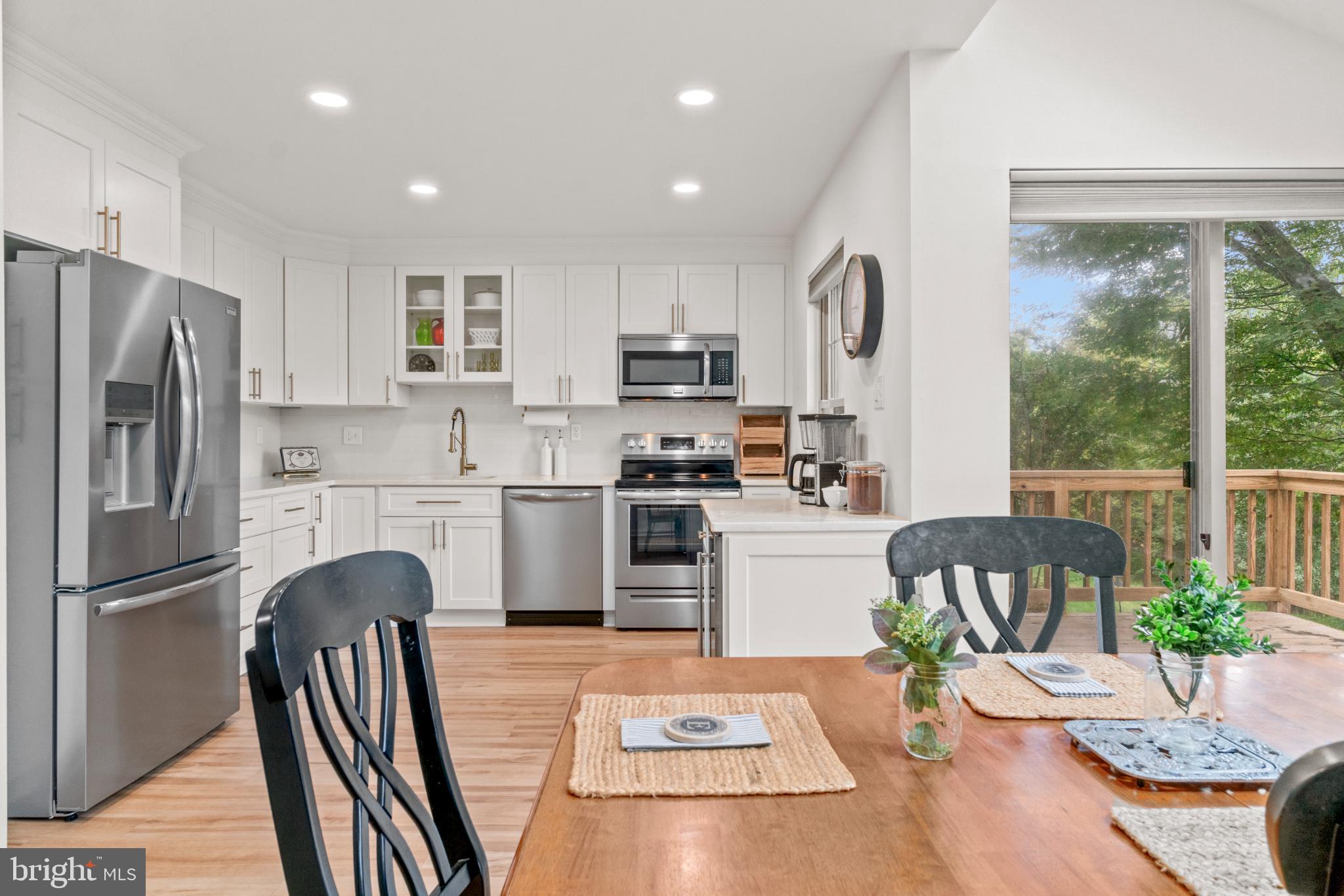 LOVETON FARMS - Residential