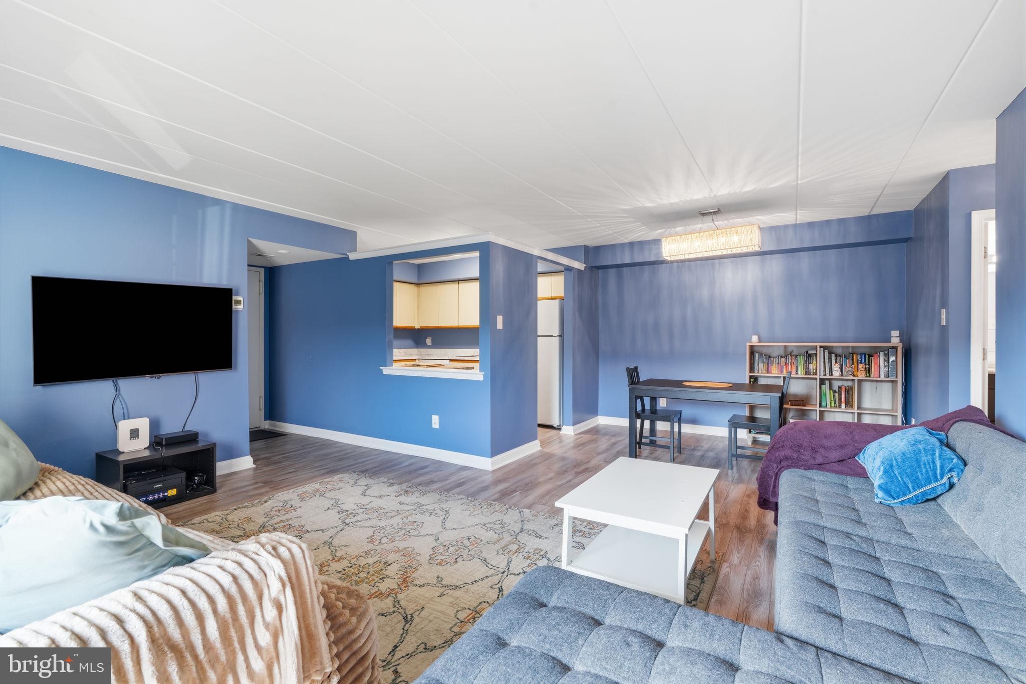 58102 DELAIRE LANDING ROAD 102