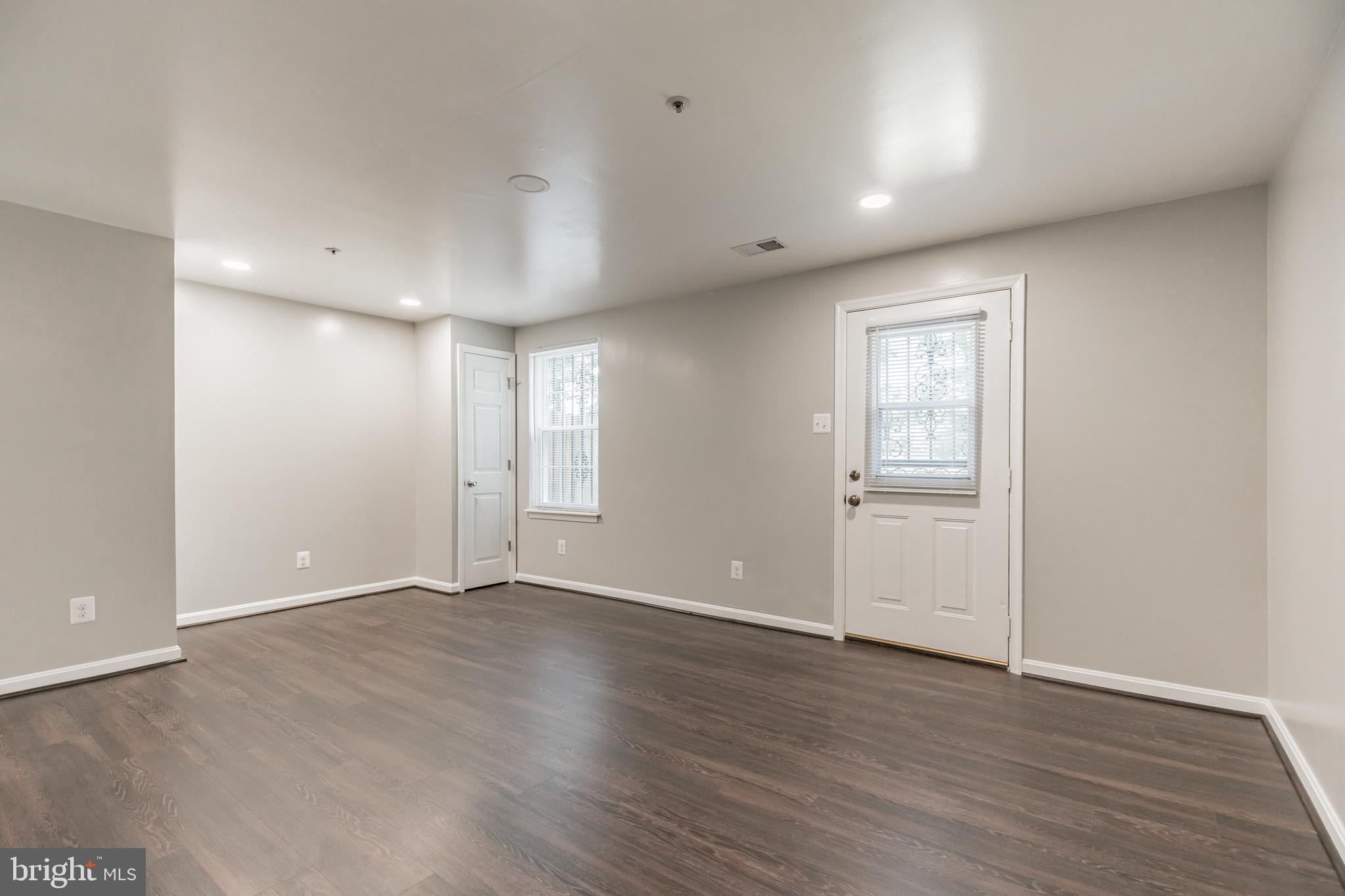 PALMERWOOD PLAT 3 - Residential Lease