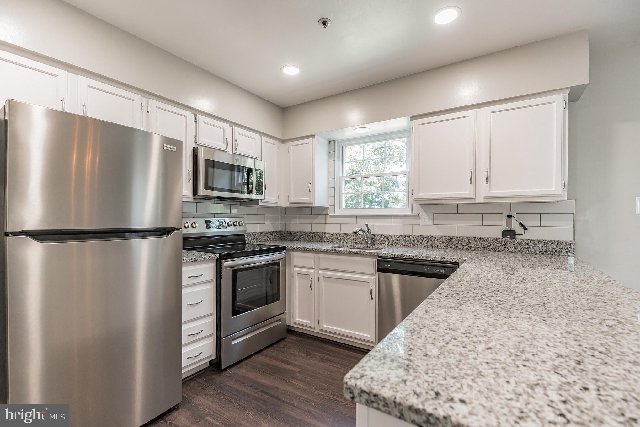 PALMERWOOD PLAT 3 - Residential Lease