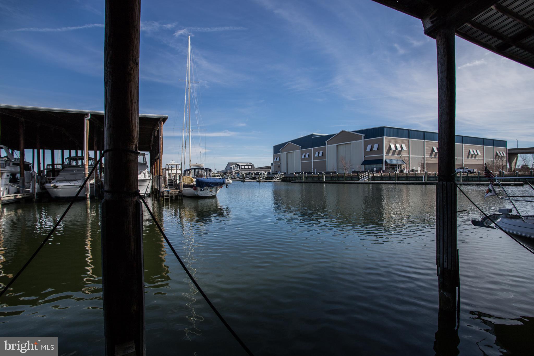 PINEY NARROWS - Residential