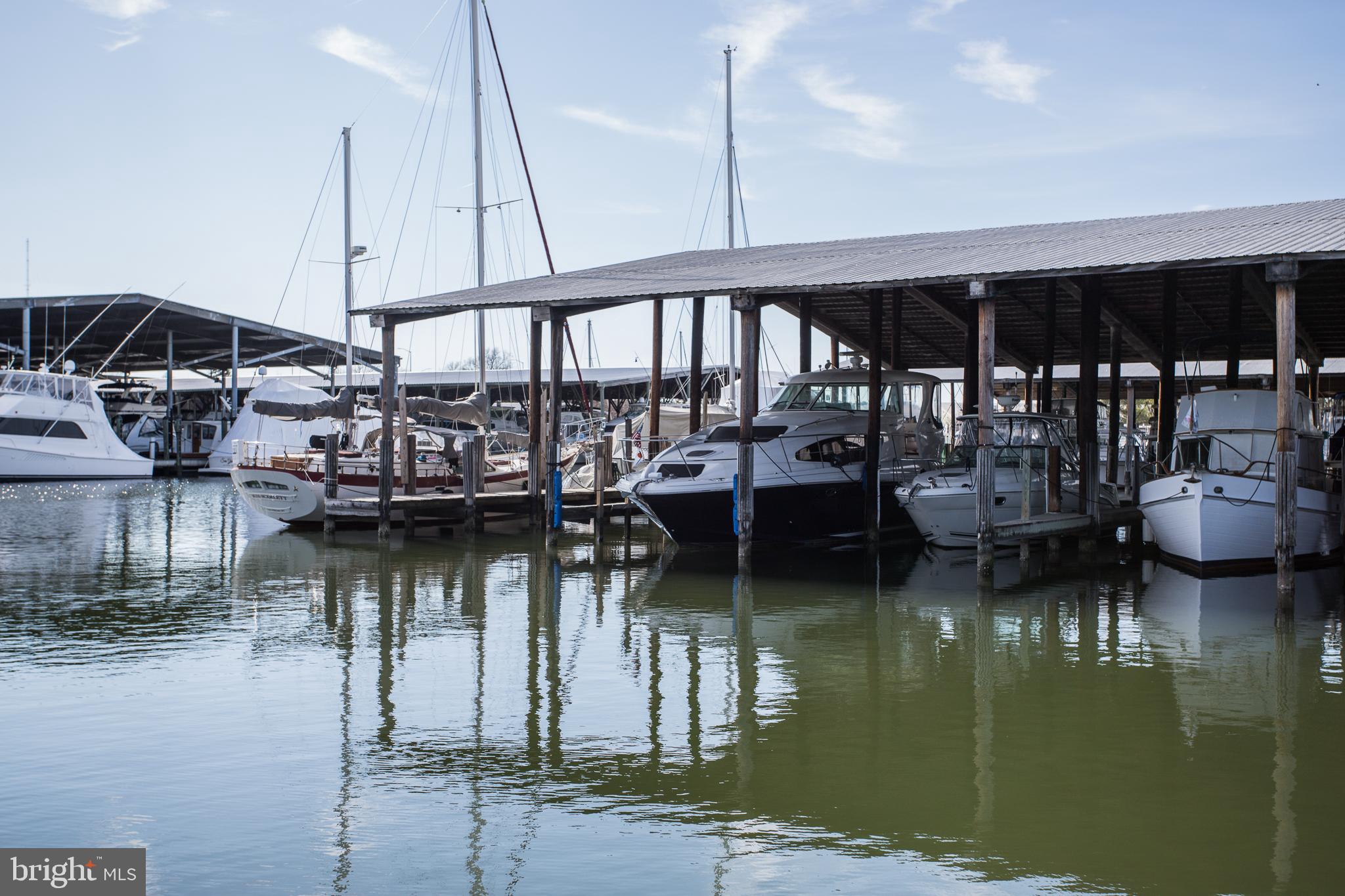 PINEY NARROWS - Residential